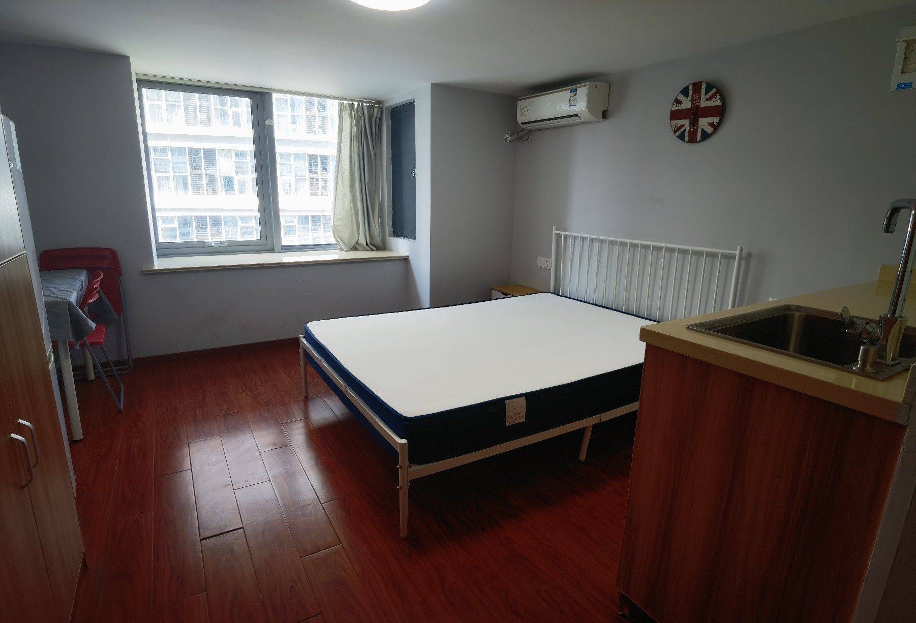 Shanghai-Pudong-Cozy Home,Clean&Comfy,No Gender Limit,Hustle & Bustle,“Friends”,Chilled,LGBTQ Friendly,Pet Friendly