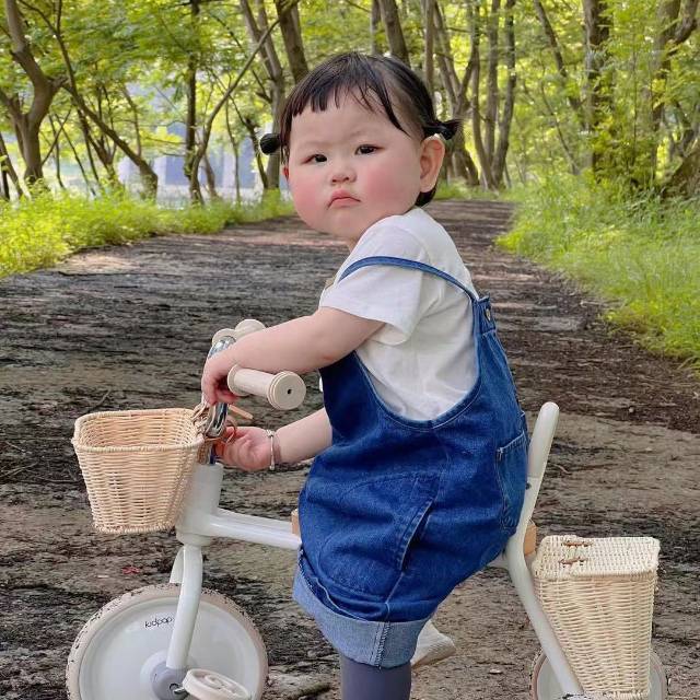 一颗草莓味