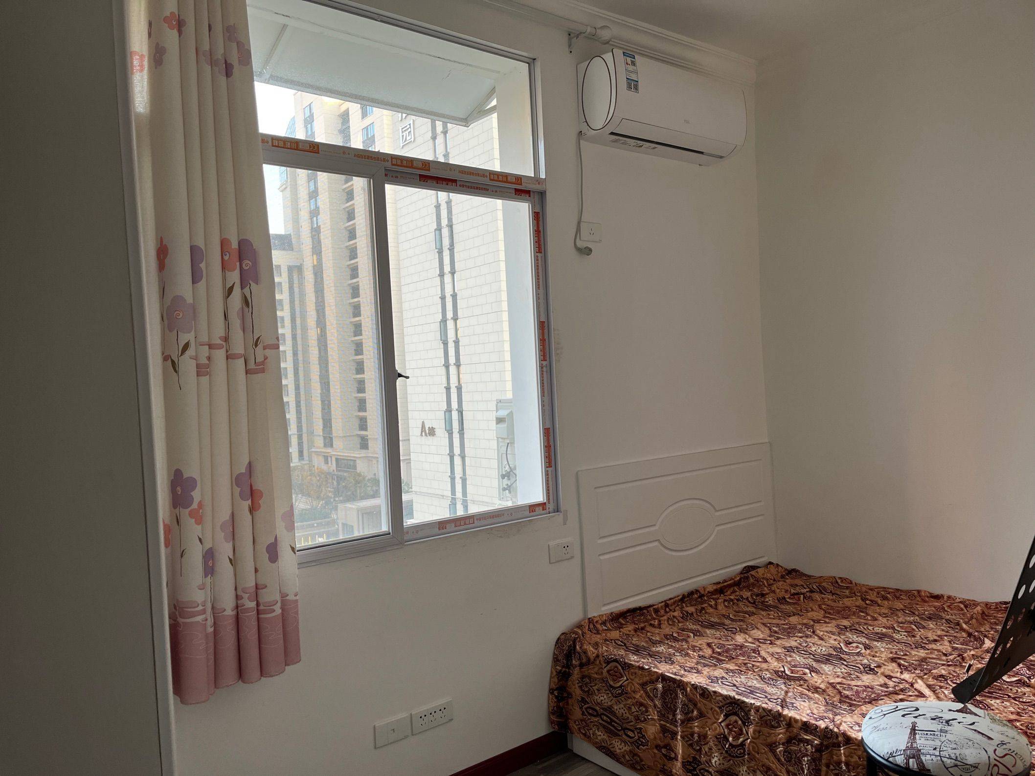 Wuhan-Jiang'an-Cozy Home,Clean&Comfy,No Gender Limit,Hustle & Bustle,“Friends”,Chilled,LGBTQ Friendly,Pet Friendly