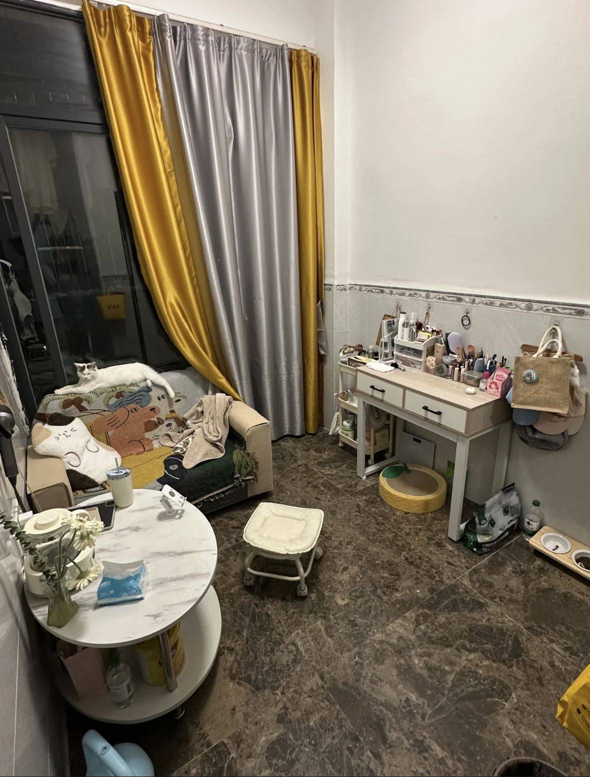 Guangzhou-Baiyun-Cozy Home,No Gender Limit,Hustle & Bustle,“Friends”,Chilled