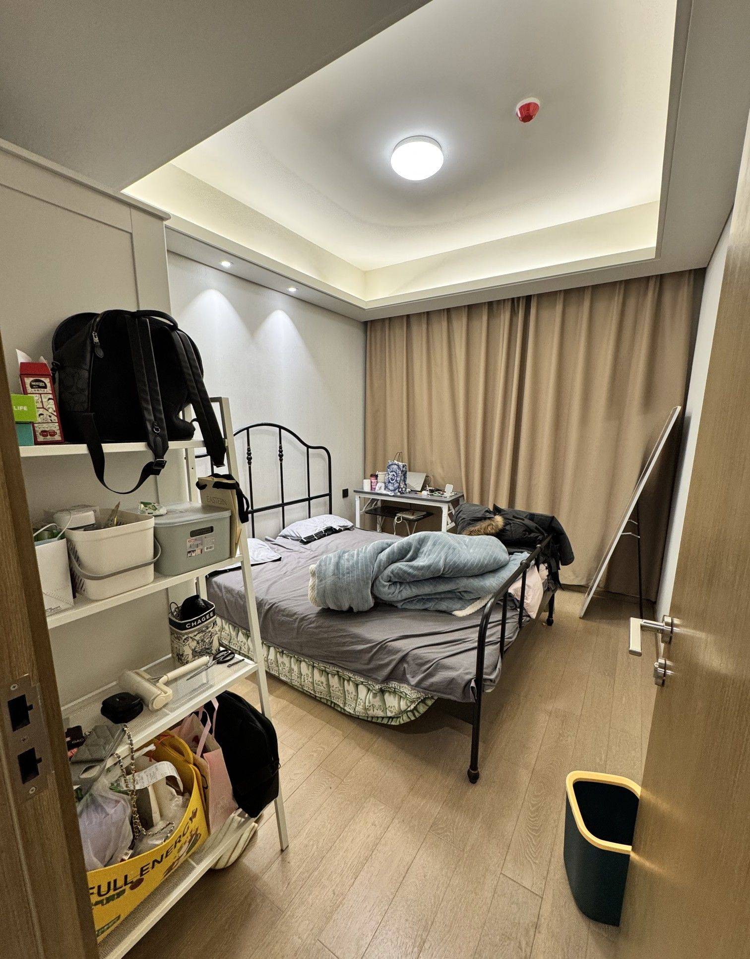 Wuhan-Jiangxia-Cozy Home,Clean&Comfy,No Gender Limit,Hustle & Bustle,“Friends”,Chilled