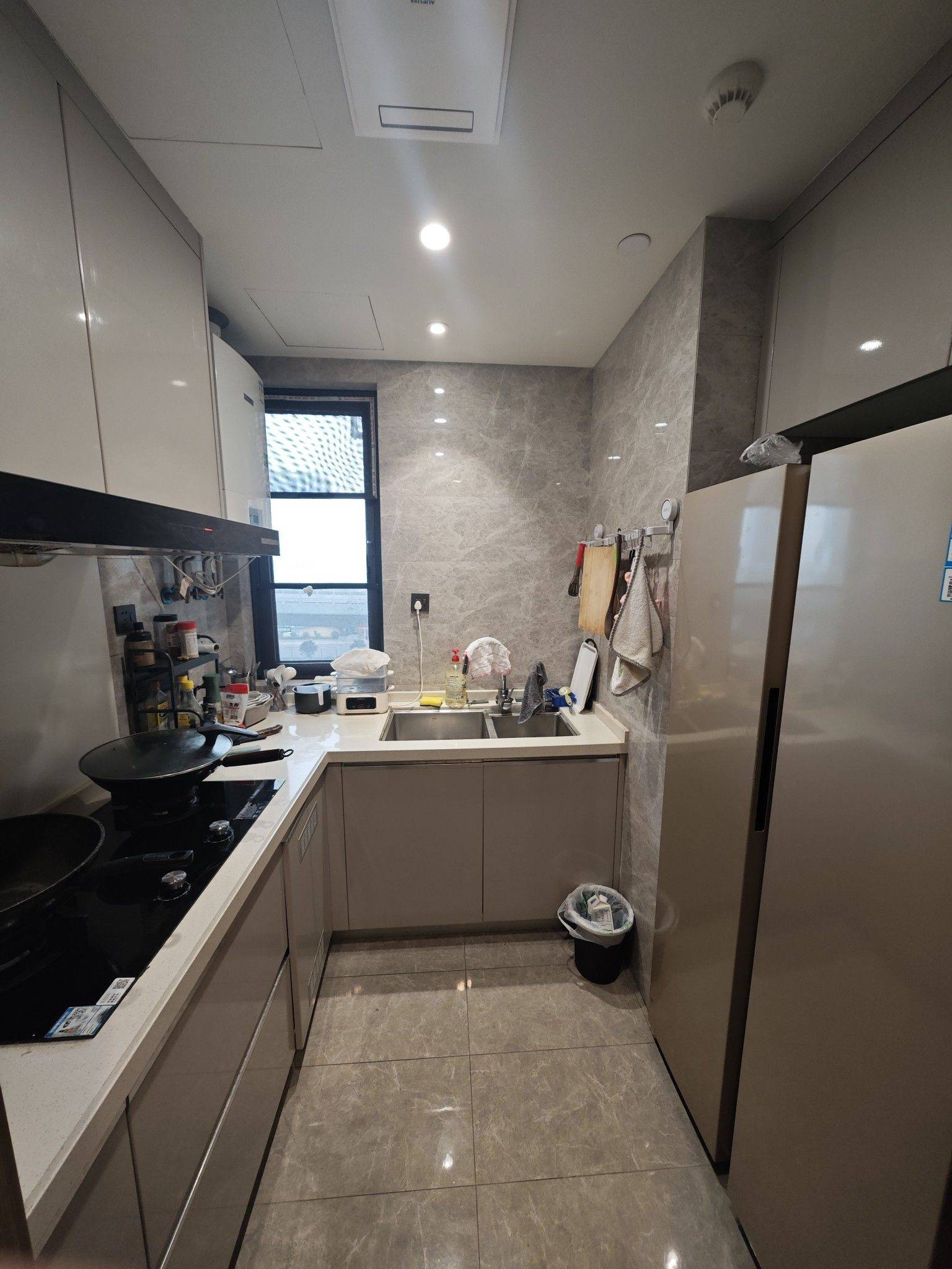 Wuhan-Jiangxia-Cozy Home,Clean&Comfy,No Gender Limit,Hustle & Bustle,“Friends”,Chilled
