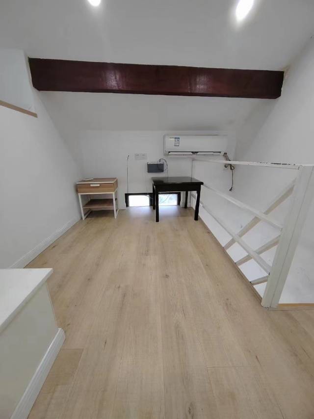 Shanghai-Xuhui-1RMB/Night,Cozy Home,Clean&Comfy,No Gender Limit,Hustle & Bustle,Pet Friendly
