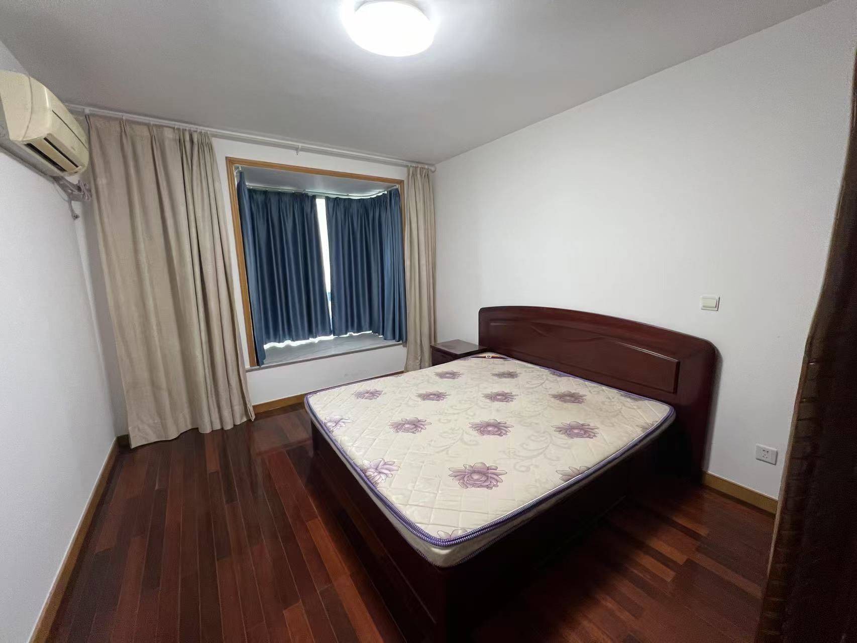 Suzhou-Xiangcheng-Hustle & Bustle,Chilled,Pet Friendly