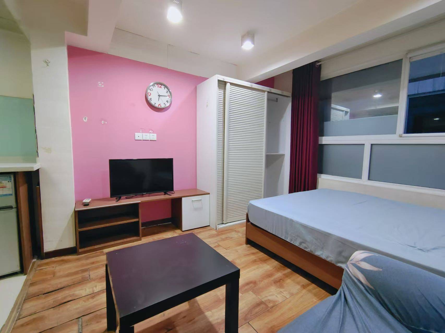 Beijing-Chaoyang-Cozy Home,Clean&Comfy,No Gender Limit,Hustle & Bustle,“Friends”,Chilled,LGBTQ Friendly