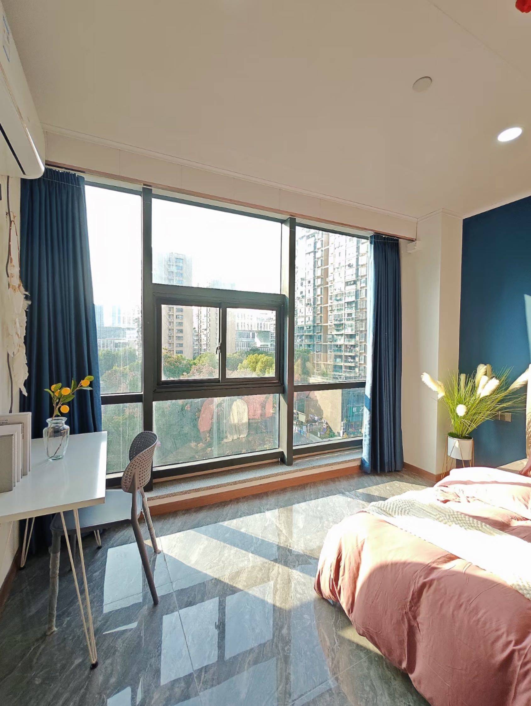 Shanghai-Pudong-Cozy Home,Clean&Comfy,No Gender Limit,Hustle & Bustle,Chilled