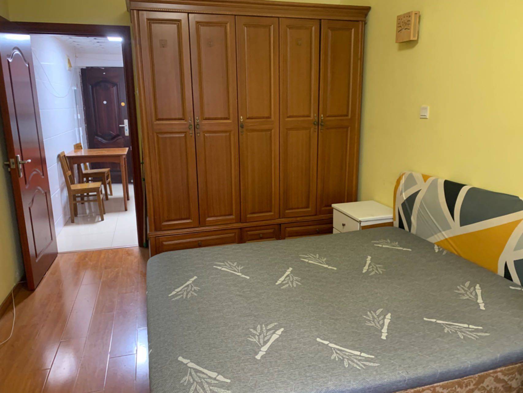 Shanghai-Putuo-Cozy Home,No Gender Limit,Hustle & Bustle,“Friends”,Pet Friendly