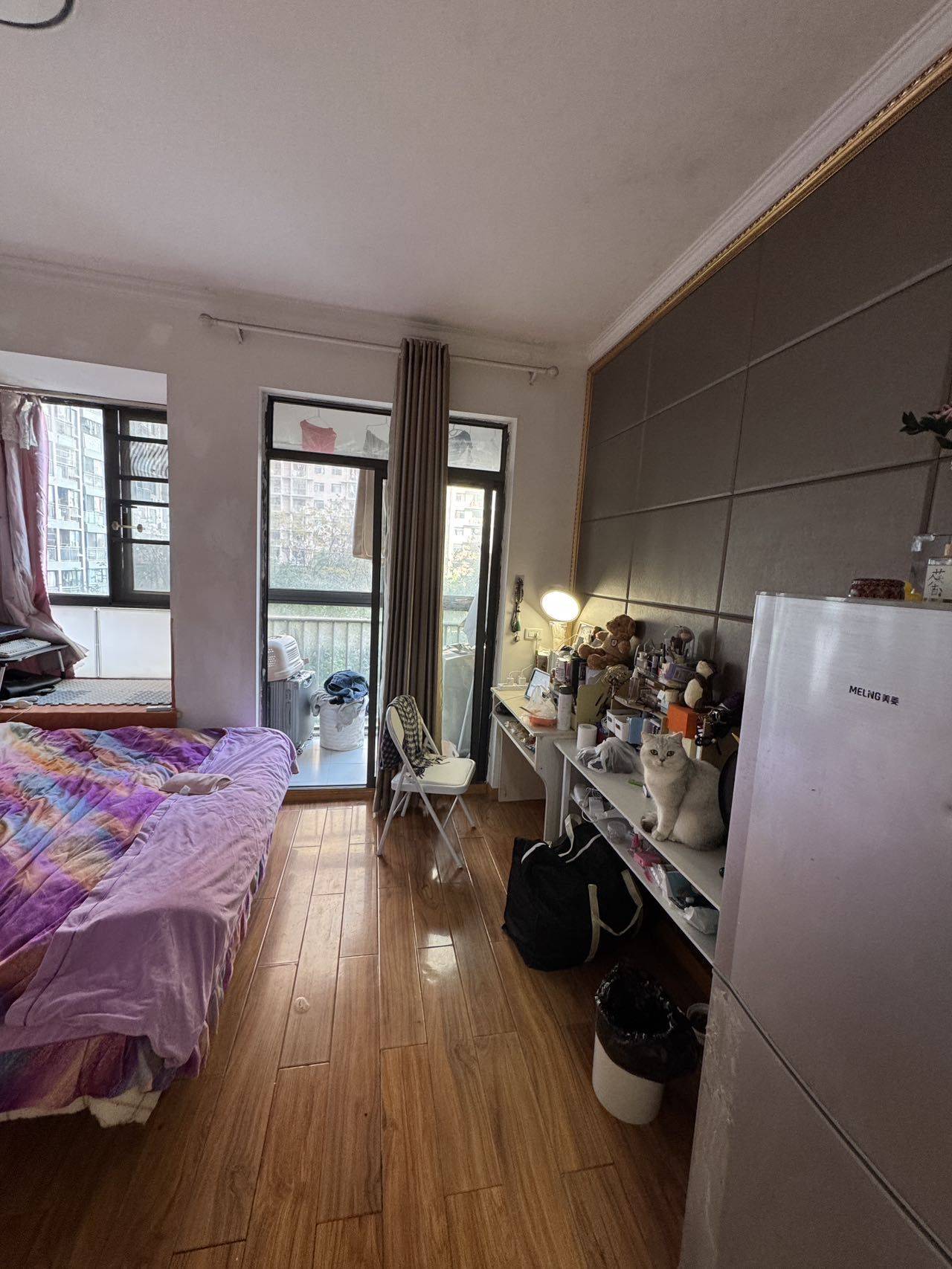 Wuhan-Hongshan-Cozy Home,Clean&Comfy,No Gender Limit,Hustle & Bustle,“Friends”,Chilled