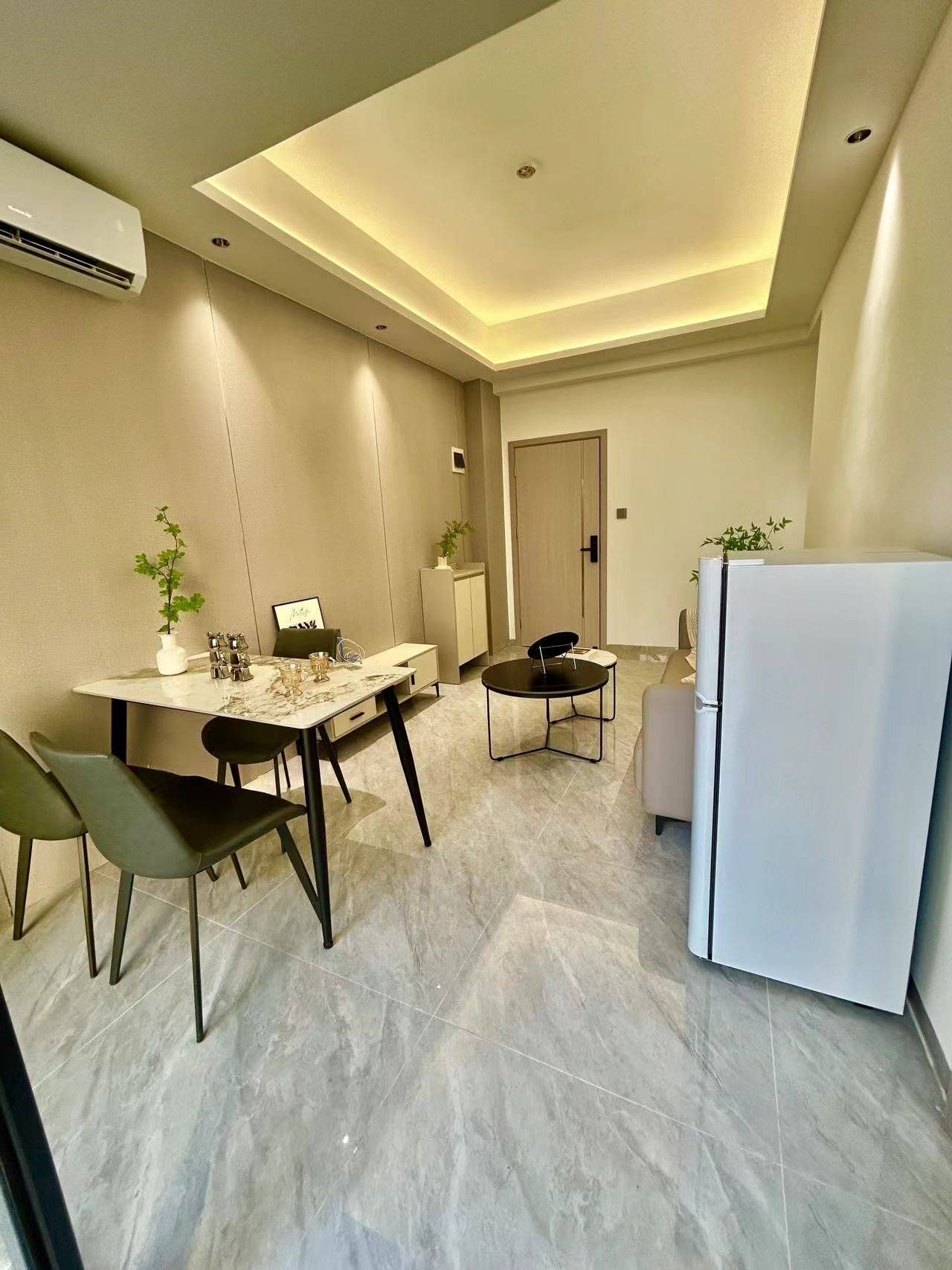 Shenzhen-BaoAn-Cozy Home,Clean&Comfy,No Gender Limit,Hustle & Bustle,Chilled,Pet Friendly