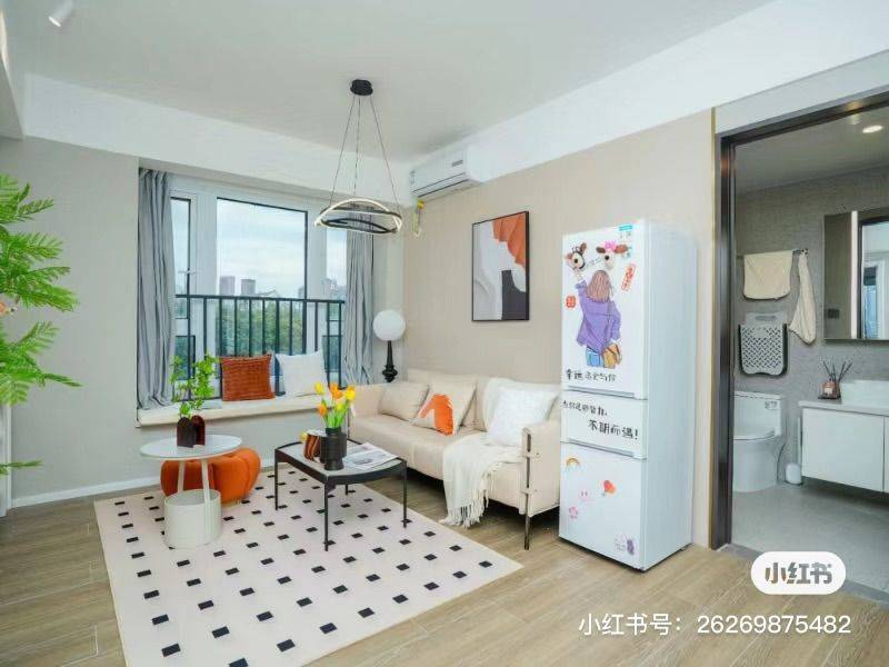 Ningbo-Yinzhou-Cozy Home,Clean&Comfy,No Gender Limit,Hustle & Bustle,“Friends”,Chilled,LGBTQ Friendly,Pet Friendly