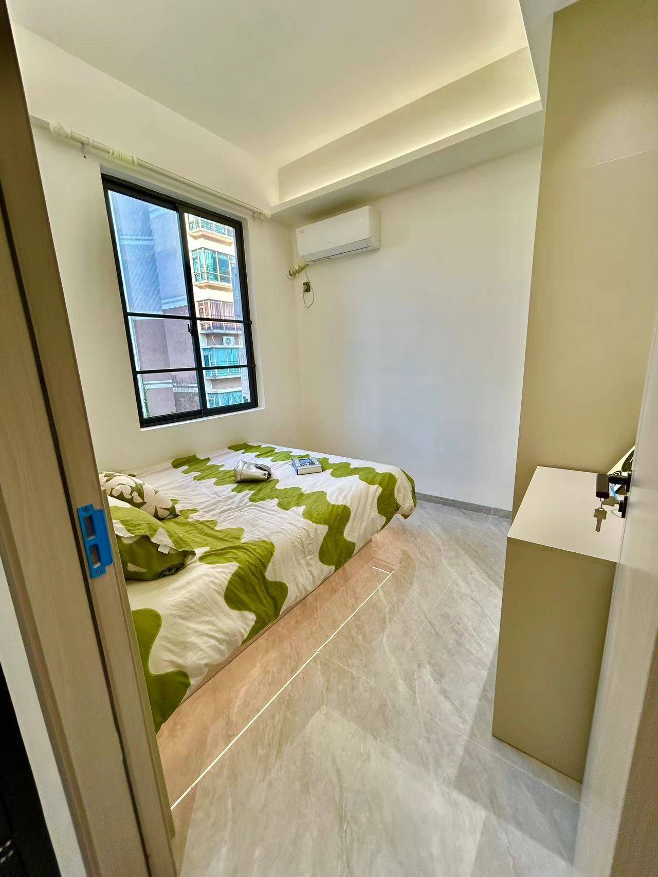 Shenzhen-BaoAn-Cozy Home,Clean&Comfy,No Gender Limit,Hustle & Bustle,Chilled,Pet Friendly