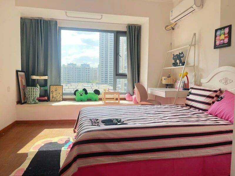 Chengdu-Shuangliu-Cozy Home,Clean&Comfy,No Gender Limit,Hustle & Bustle