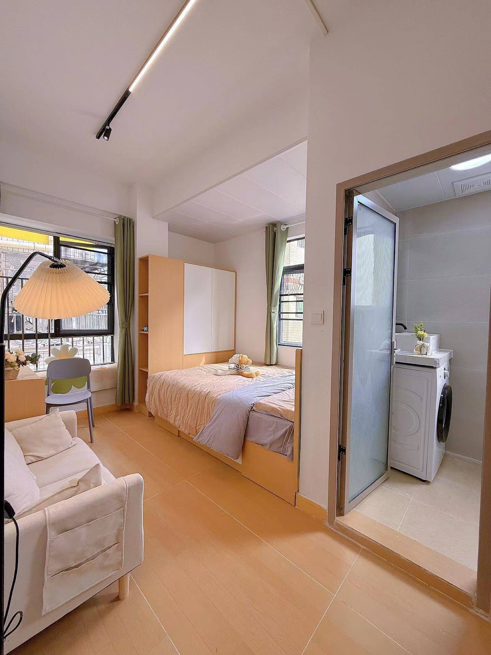 Shenzhen-BaoAn-Cozy Home,Clean&Comfy,No Gender Limit,Hustle & Bustle,“Friends”,Chilled,Pet Friendly