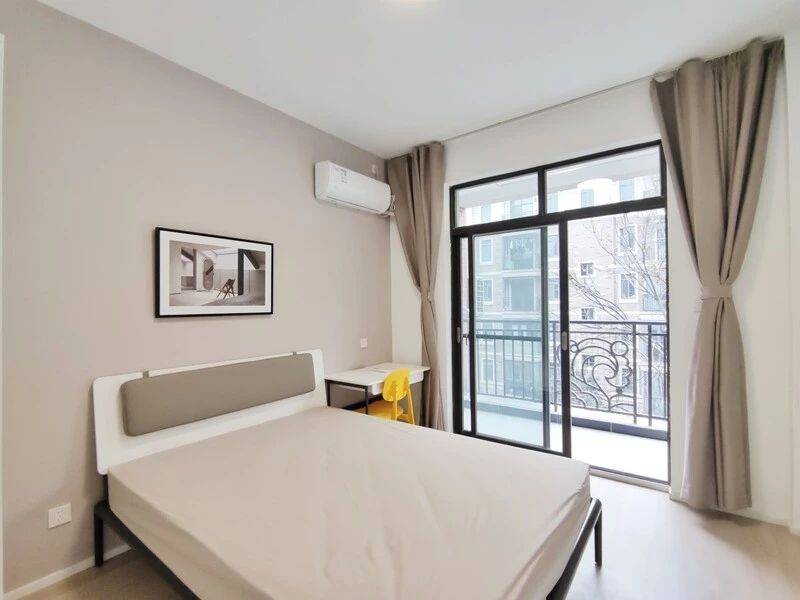 Wuhan-Hongshan-Cozy Home,Clean&Comfy,No Gender Limit,Hustle & Bustle,“Friends”,Chilled,LGBTQ Friendly,Pet Friendly