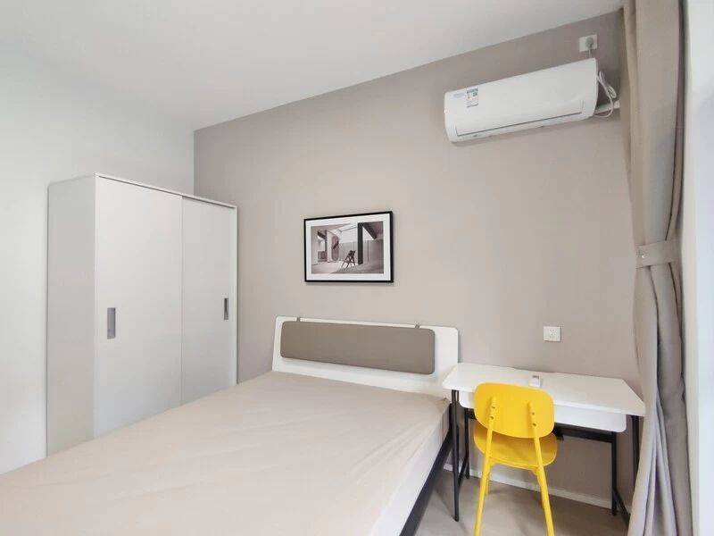 Wuhan-Hongshan-Cozy Home,Clean&Comfy,No Gender Limit,Hustle & Bustle,“Friends”,Chilled,LGBTQ Friendly,Pet Friendly