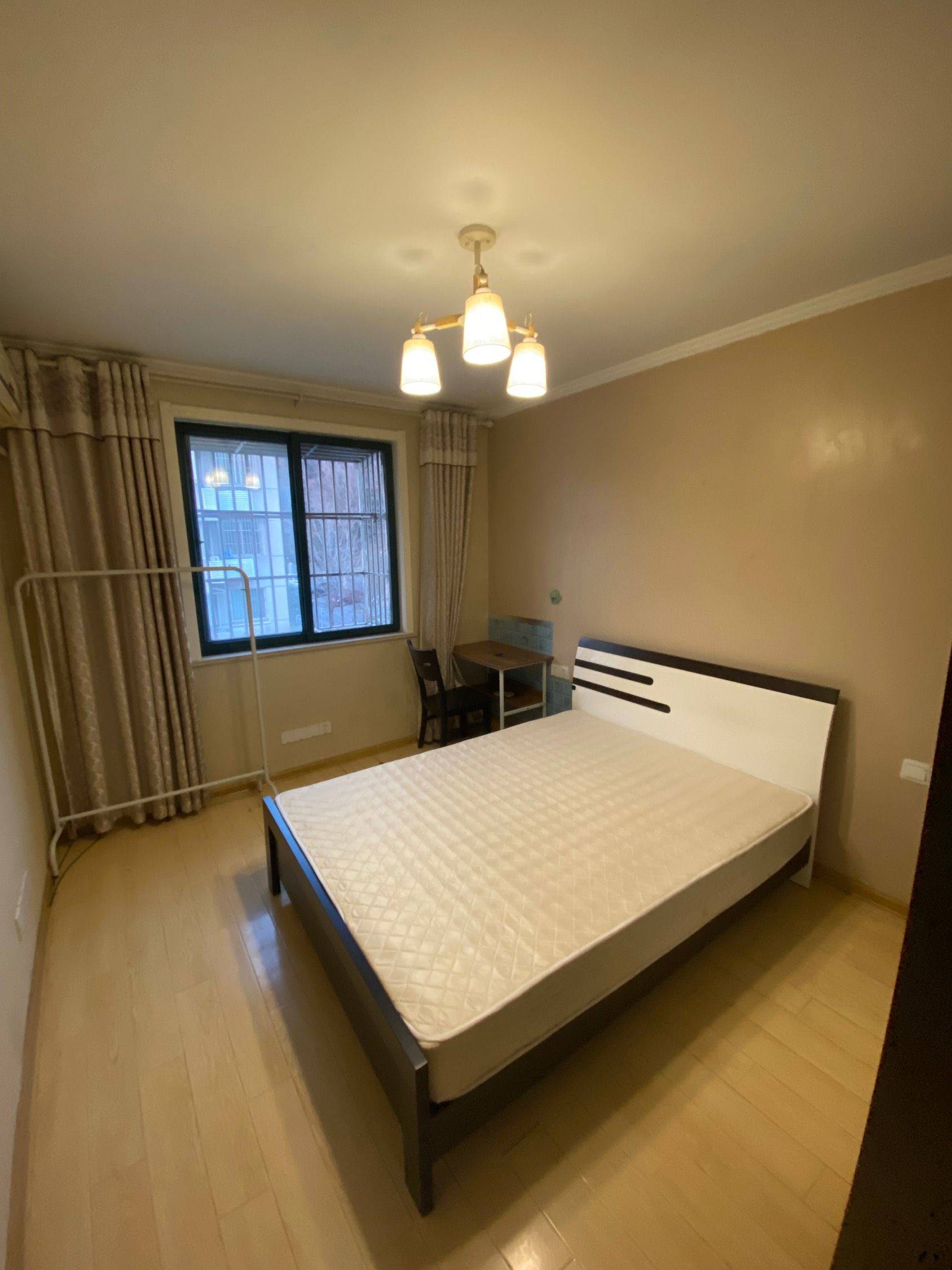 Nanjing-Xuanwu-Cozy Home,Clean&Comfy,No Gender Limit,Hustle & Bustle,Pet Friendly