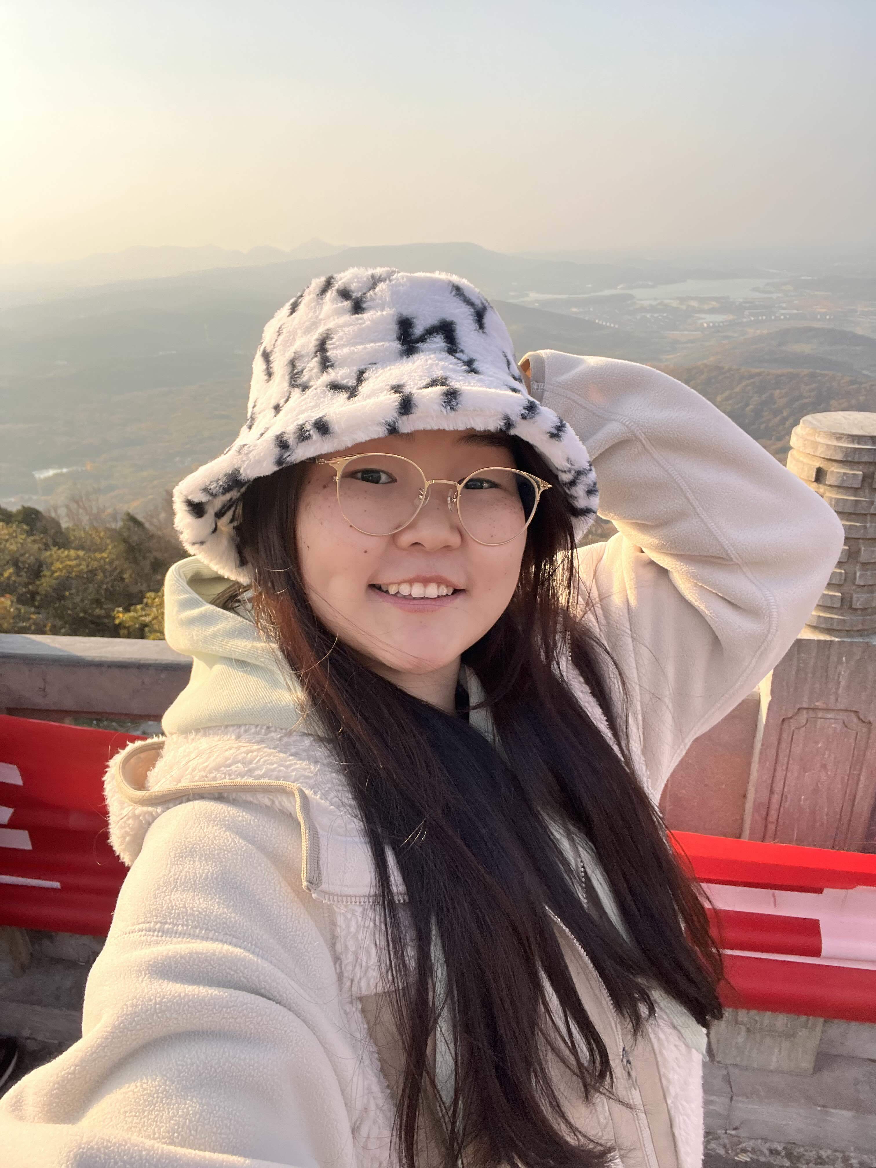 丽丽