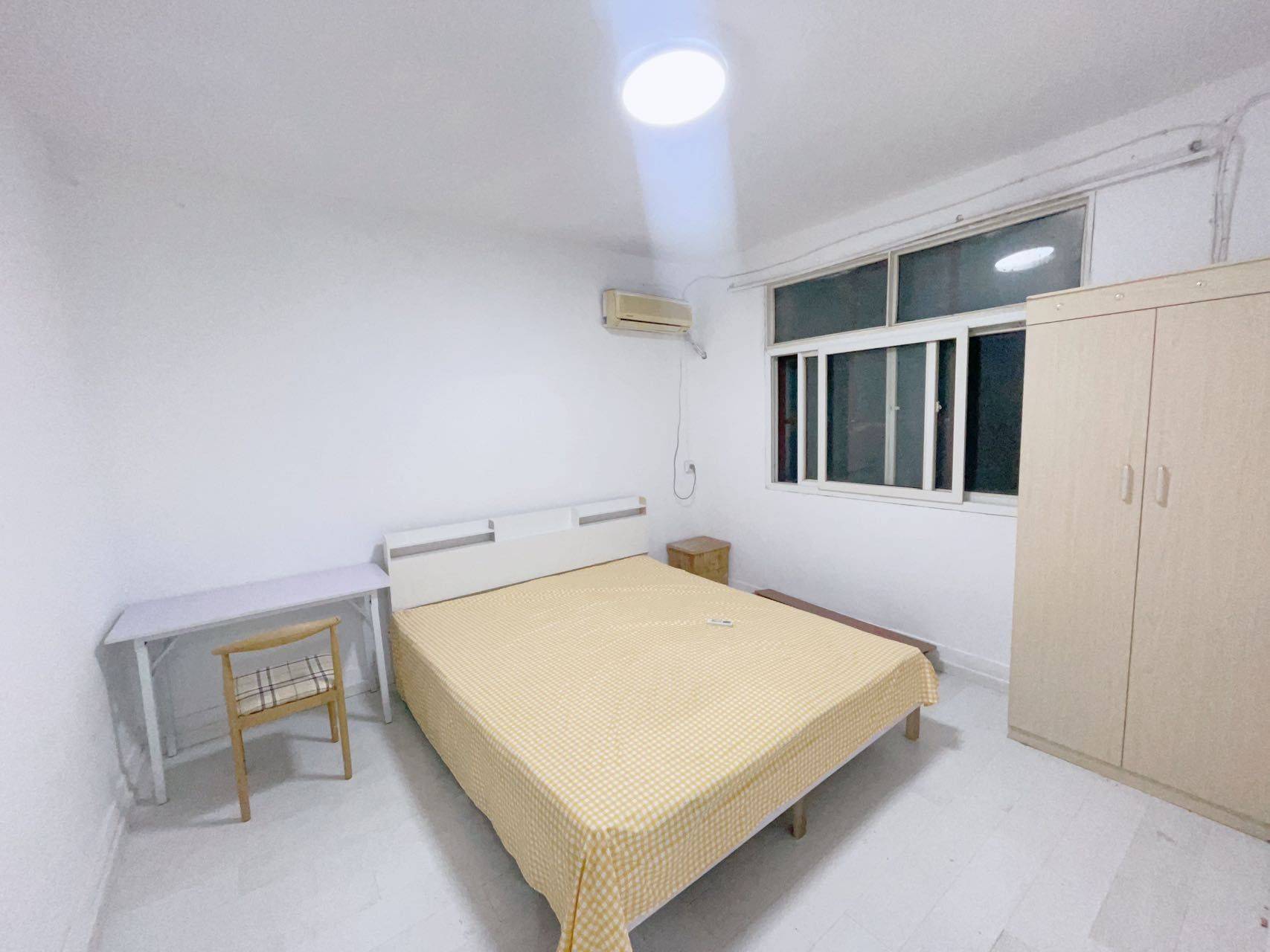 Zhengzhou-Guancheng-Clean&Comfy,No Gender Limit,Hustle & Bustle