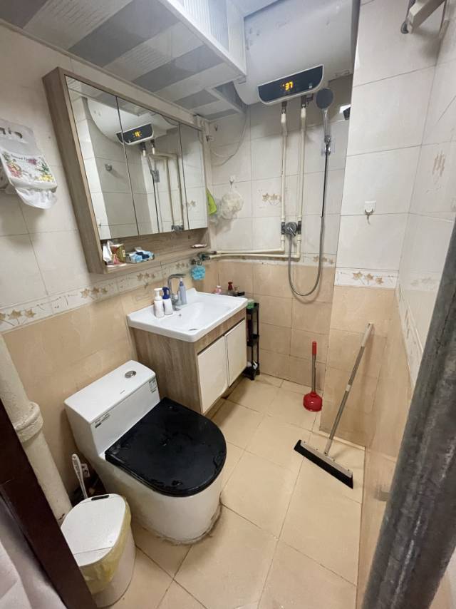 Beijing-Fengtai-Cozy Home,Clean&Comfy,No Gender Limit,Hustle & Bustle,“Friends”,Chilled