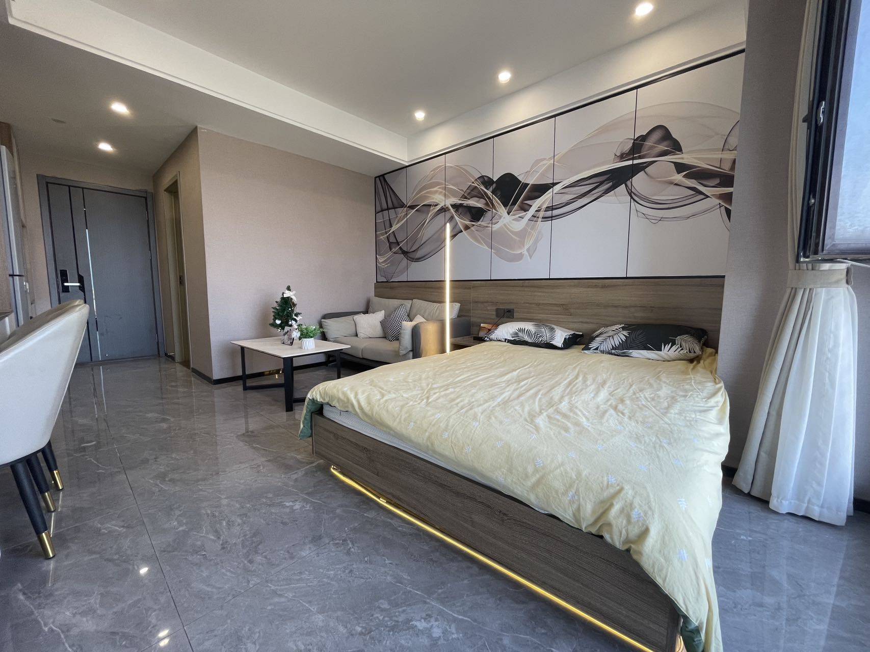 Cozy Home | Clean&Comfy | Hustle & Bustle