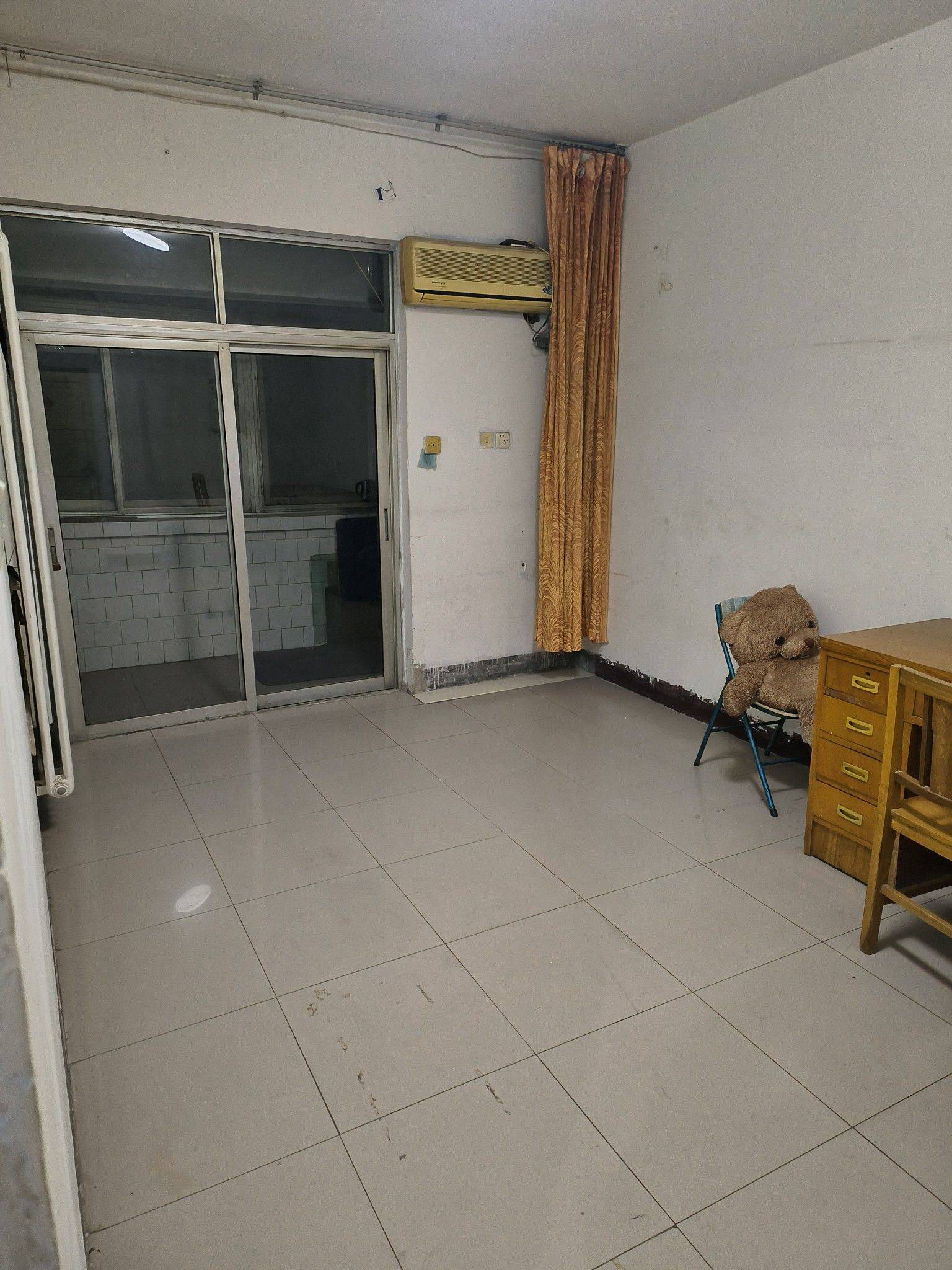 Zhengzhou-Zhongyuan-Cozy Home,Clean&Comfy,No Gender Limit
