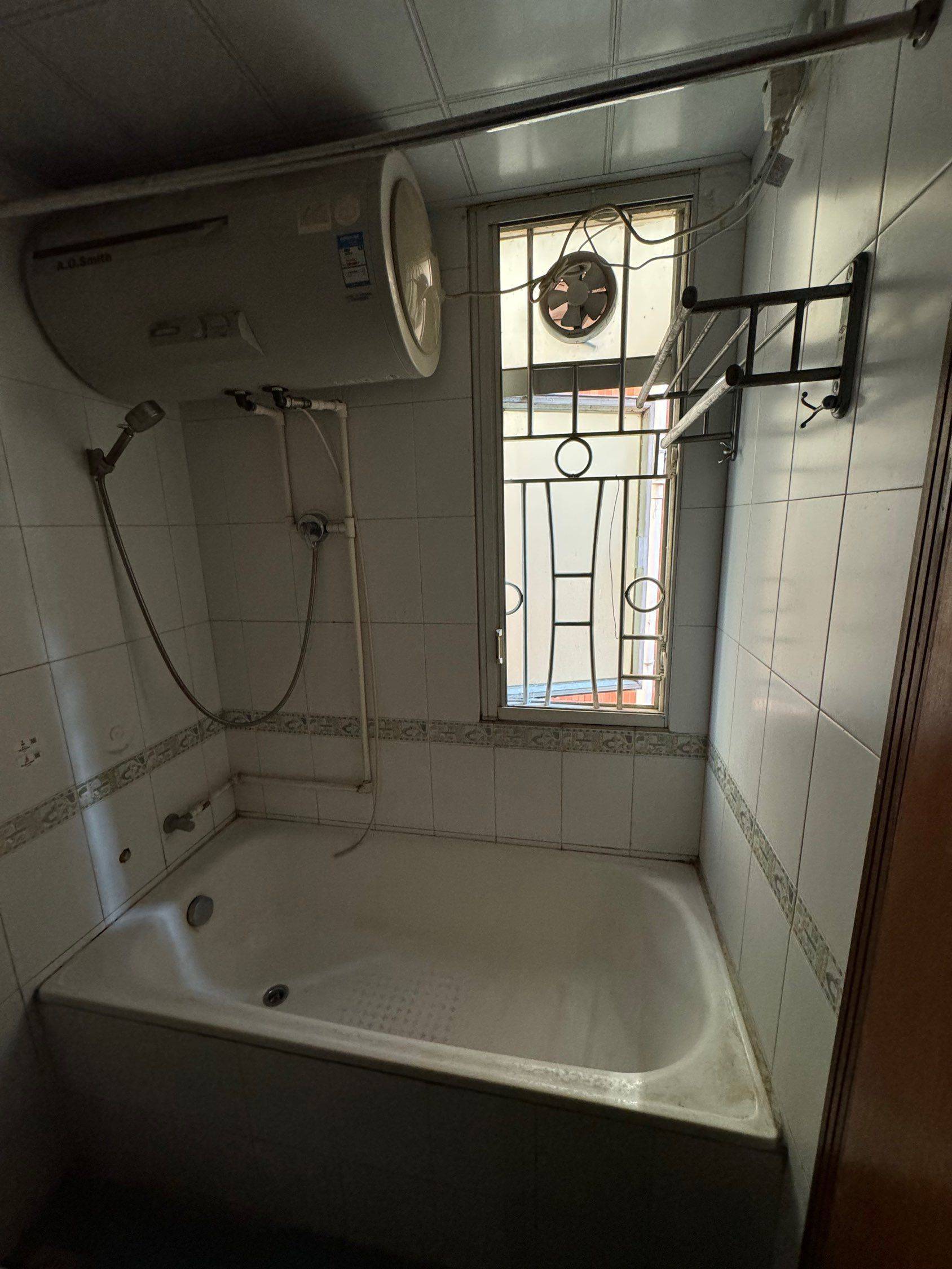 Guangzhou-Baiyun-Sublet