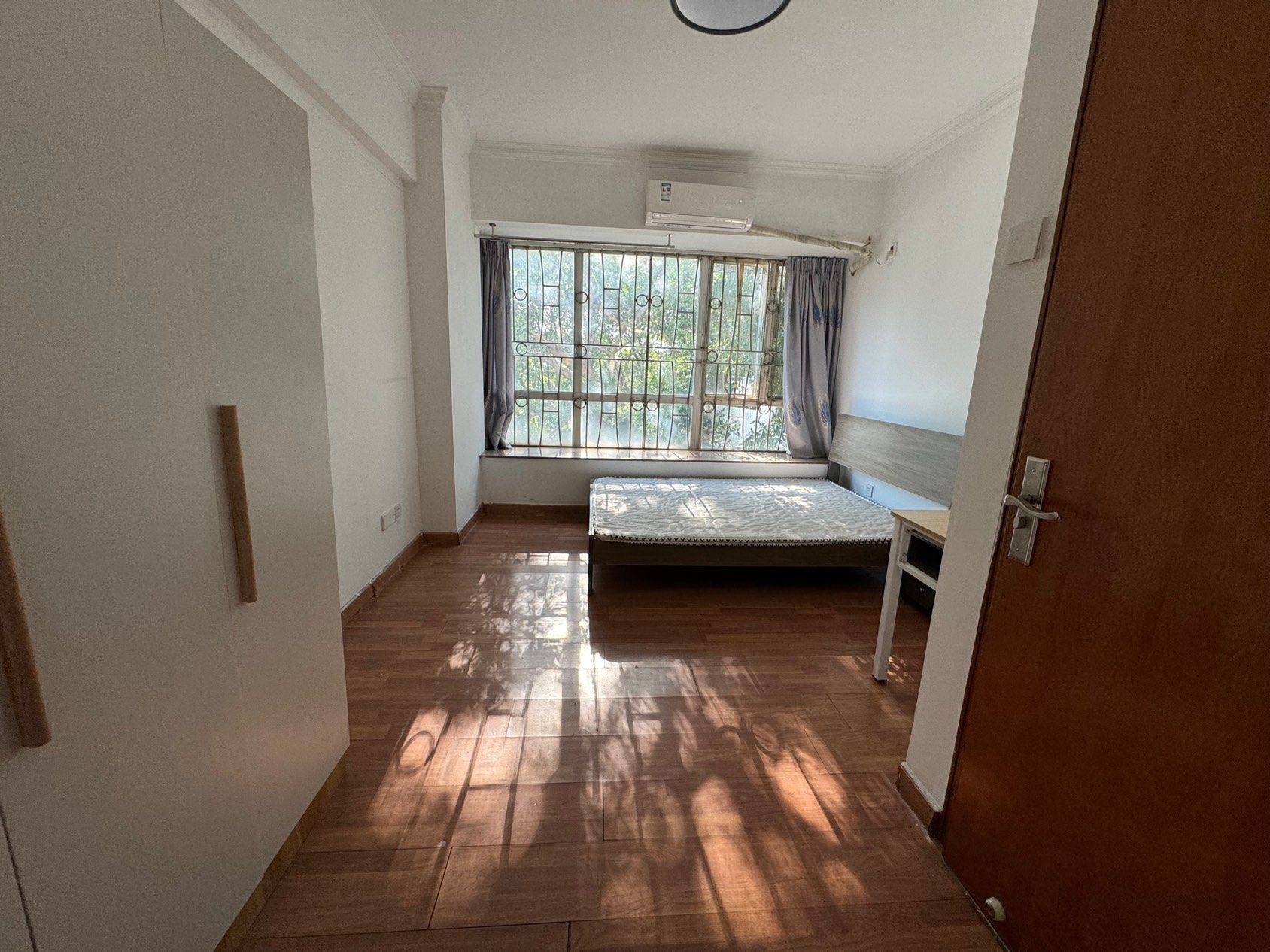 Guangzhou-Baiyun-Sublet