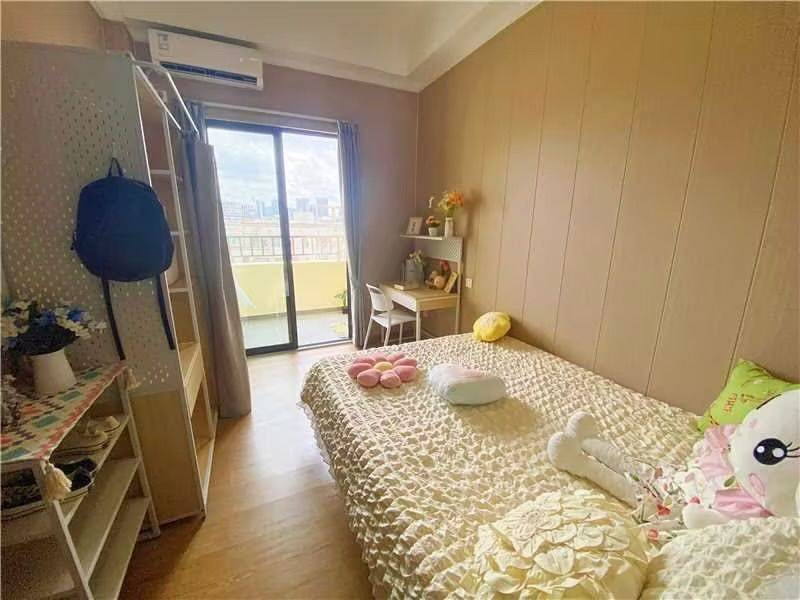 Shenzhen-Longhua-Cozy Home,Clean&Comfy,No Gender Limit,Pet Friendly