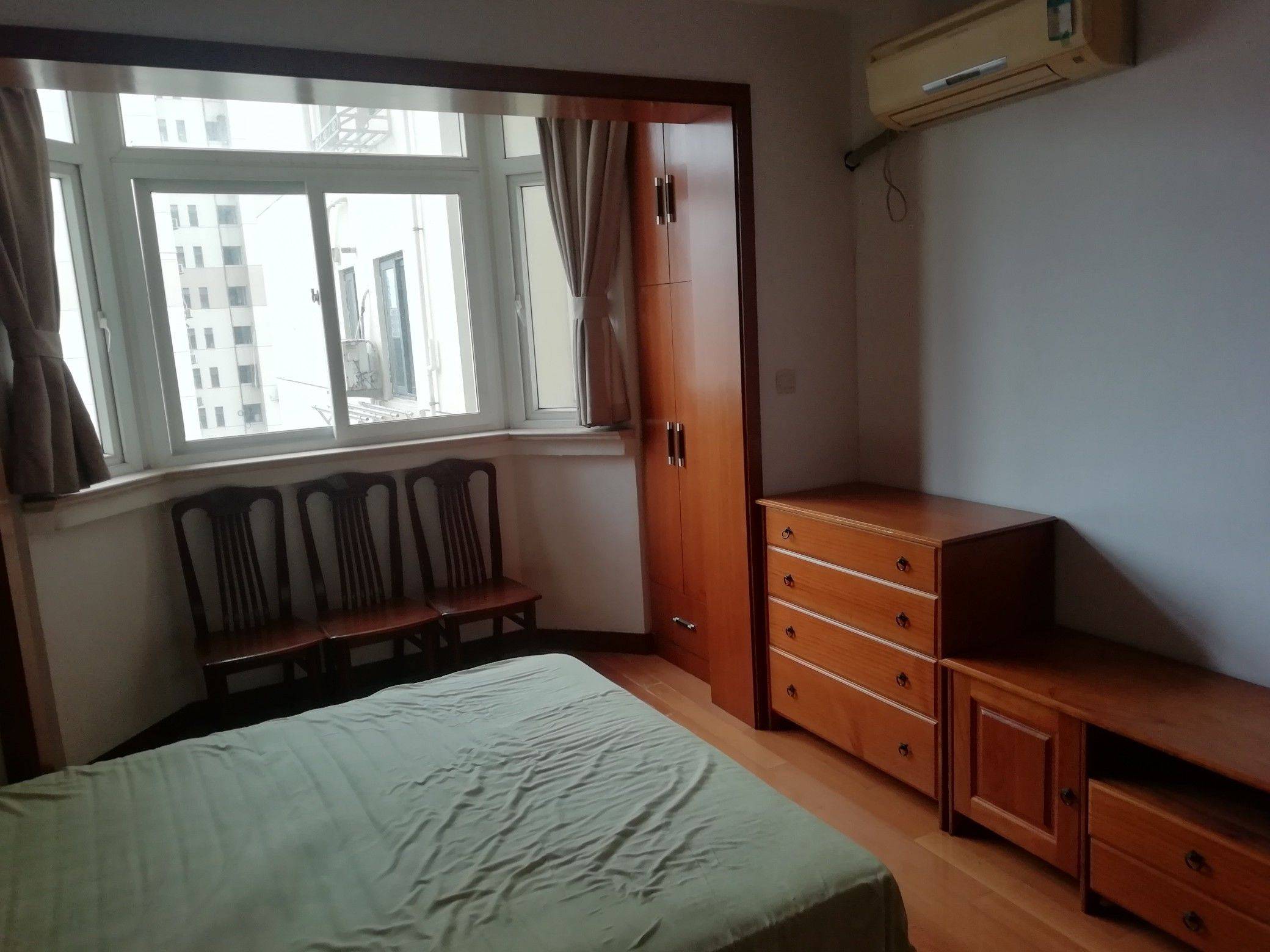 Shanghai-Huangpu-Cozy Home,Clean&Comfy,No Gender Limit,Hustle & Bustle,“Friends”,Chilled,LGBTQ Friendly,Pet Friendly