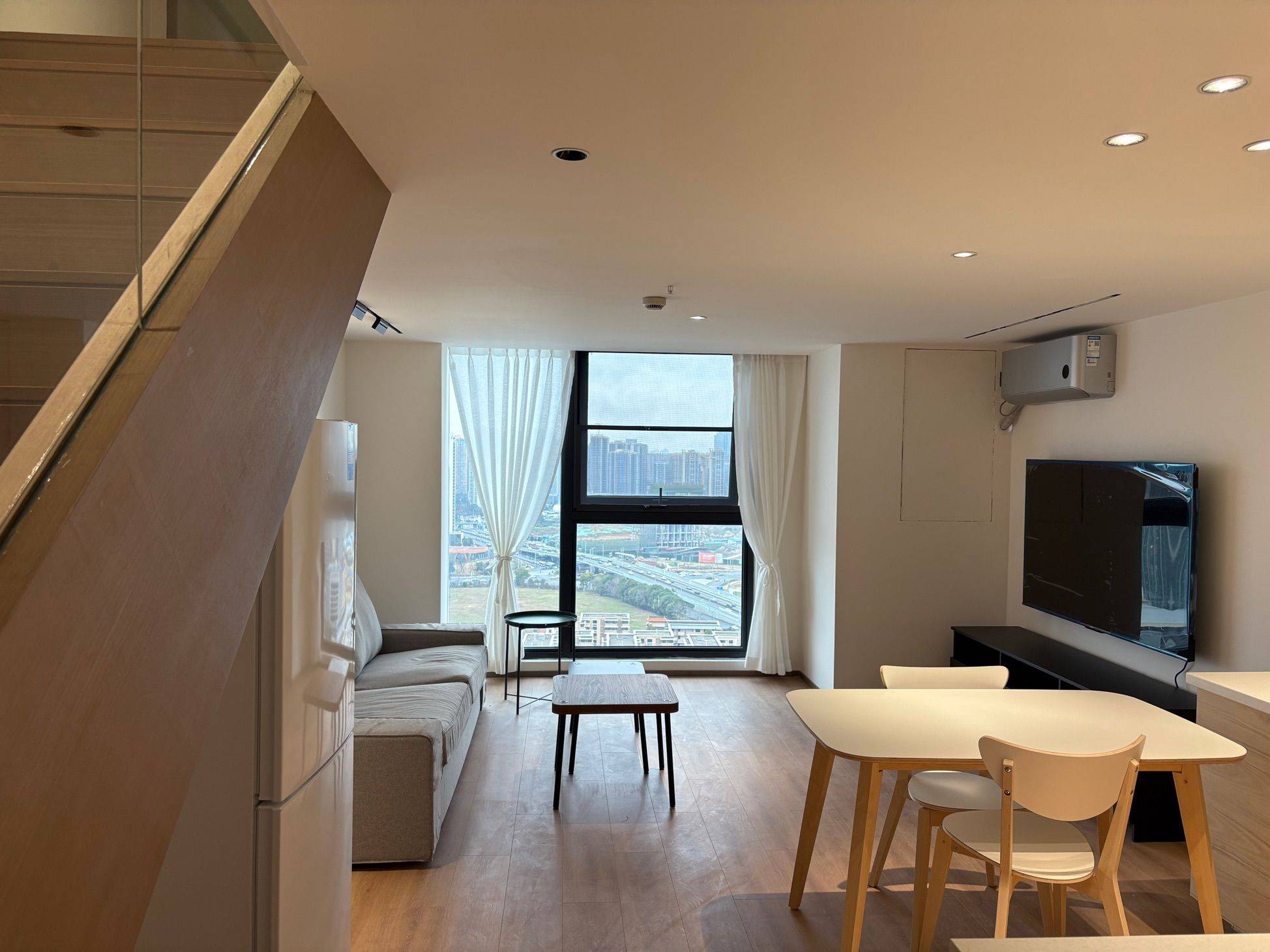 Chengdu-Chenghua-Cozy Home,Clean&Comfy,No Gender Limit,Hustle & Bustle,“Friends”,Chilled,LGBTQ Friendly