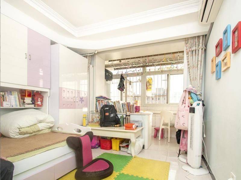 Beijing-Chaoyang-长租友好,LGBTQ Friendly,Cozy Home,Clean&Comfy,No Gender Limit,Hustle & Bustle,“Friends”,Chilled