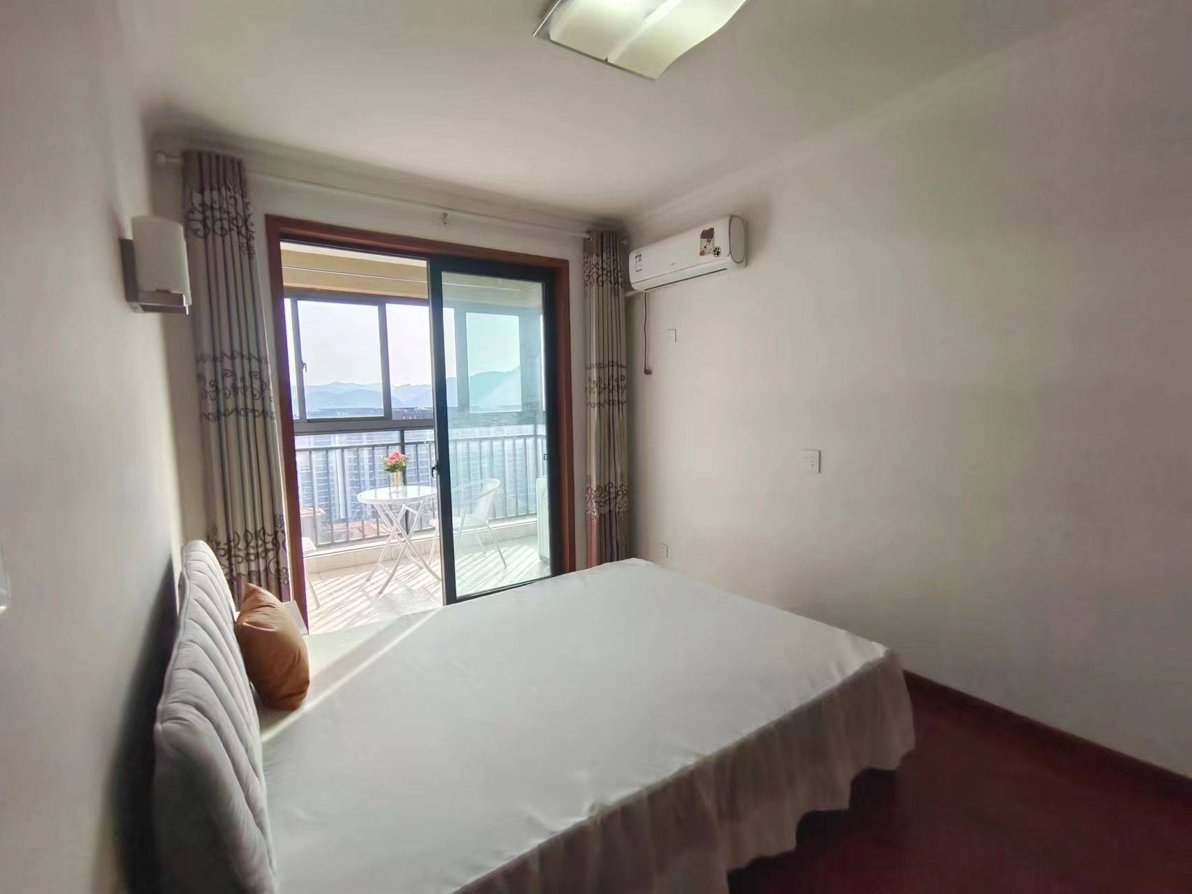 Hangzhou-Yuhang-Cozy Home,Clean&Comfy,No Gender Limit,Hustle & Bustle