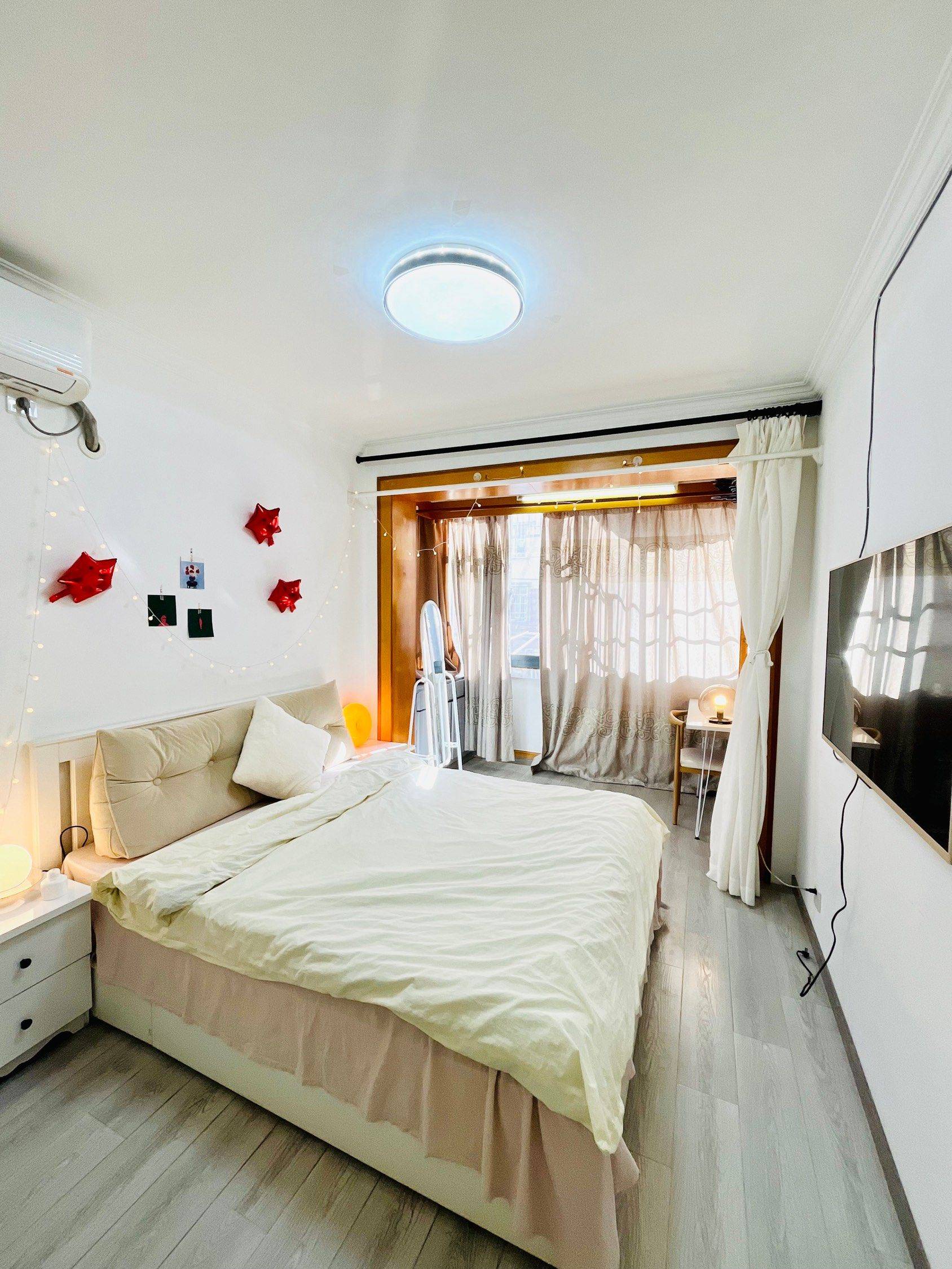 Shanghai-Pudong-Cozy Home,Clean&Comfy,No Gender Limit,Hustle & Bustle,“Friends”,Chilled