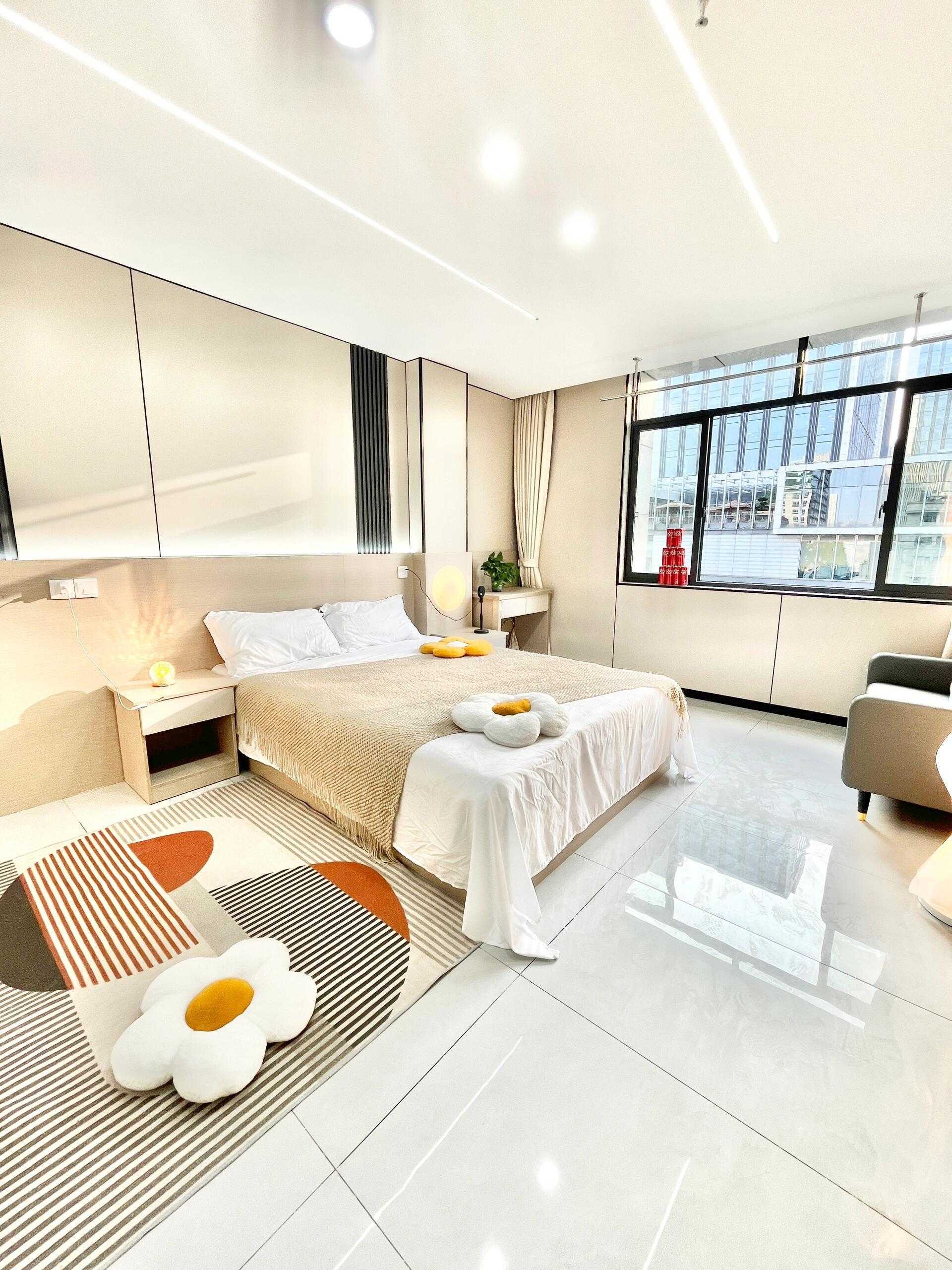 Wuhan-Hongshan-Cozy Home,Clean&Comfy,No Gender Limit,Hustle & Bustle,“Friends”,Chilled,LGBTQ Friendly,Pet Friendly