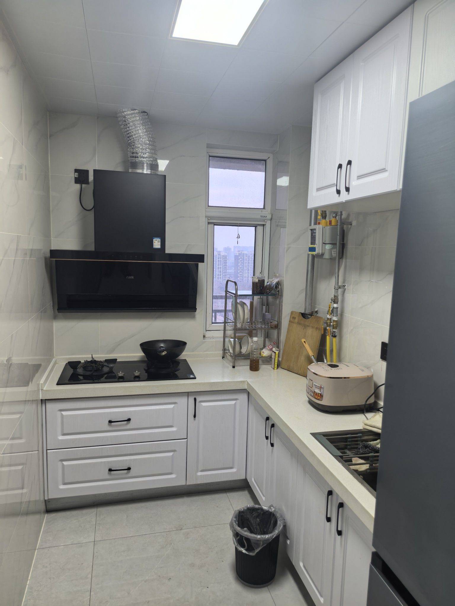 Zhengzhou-Jinshui-Cozy Home,Clean&Comfy,No Gender Limit,Hustle & Bustle,“Friends”,Chilled,Pet Friendly