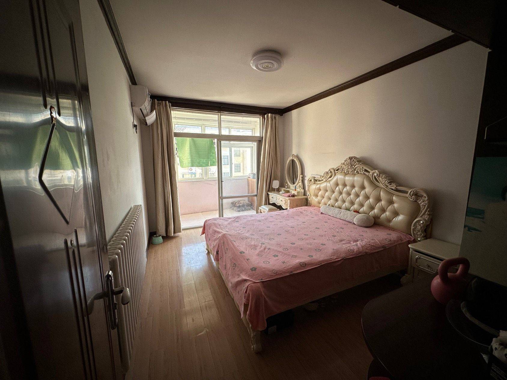 Qingdao-Chengyang-Cozy Home,Clean&Comfy,No Gender Limit,Hustle & Bustle,“Friends”,Chilled,LGBTQ Friendly,Pet Friendly