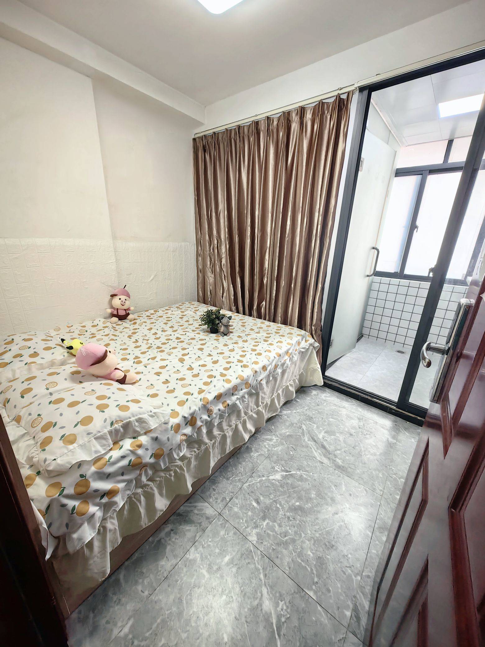 Shenzhen-Longhua-Cozy Home,Clean&Comfy,No Gender Limit,Hustle & Bustle,“Friends”,Chilled,LGBTQ Friendly,Pet Friendly