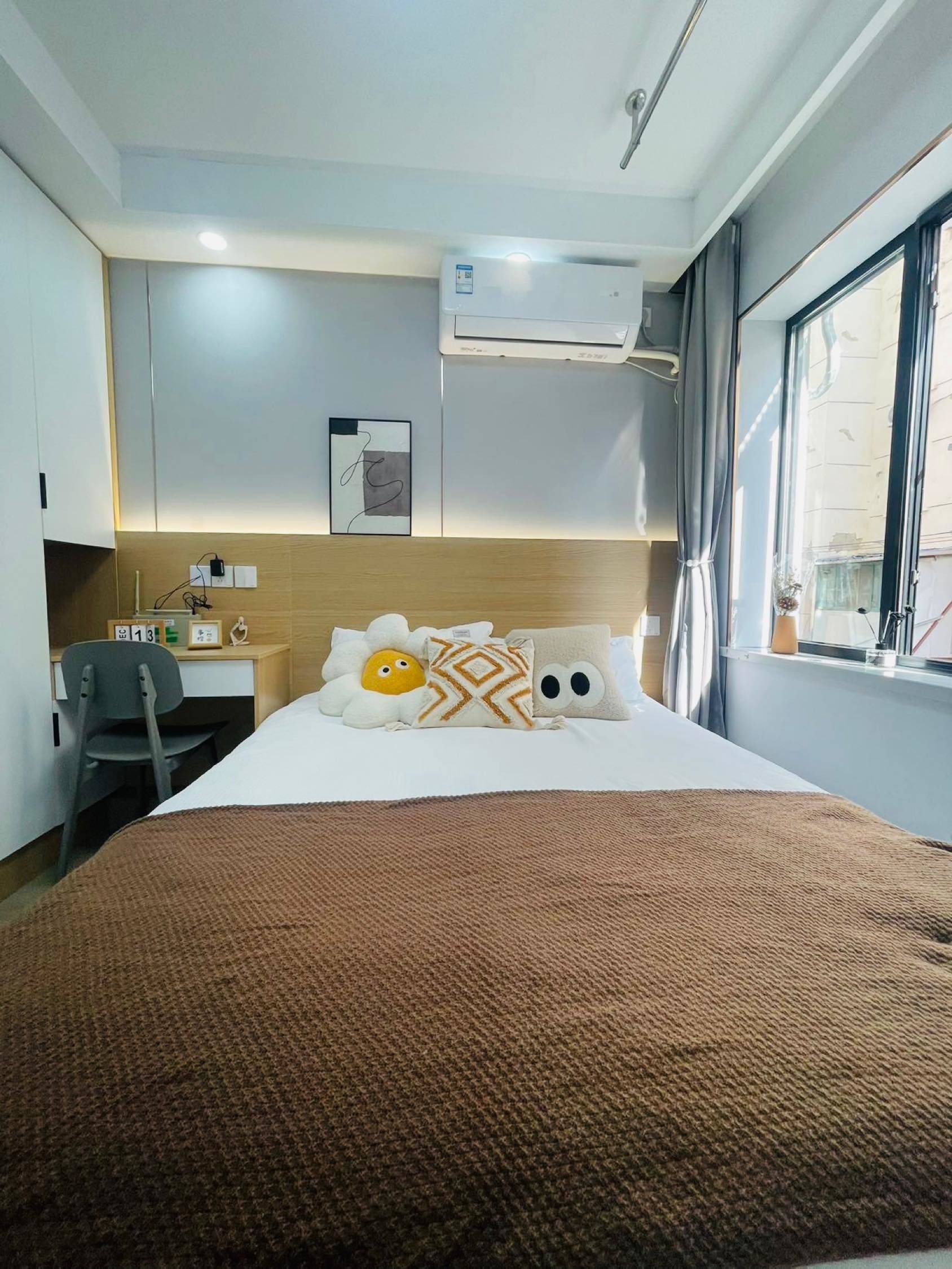 Shanghai-Putuo-Cozy Home,Clean&Comfy,No Gender Limit,Hustle & Bustle,“Friends”