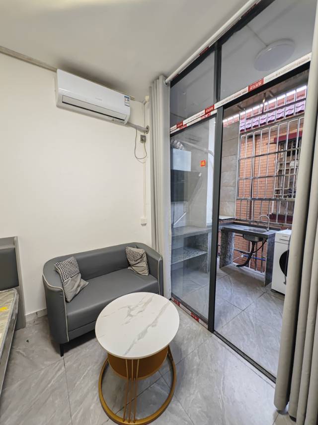 Guangzhou-Tianhe-Cozy Home,Clean&Comfy,No Gender Limit,Hustle & Bustle,“Friends”,Chilled,LGBTQ Friendly,Pet Friendly