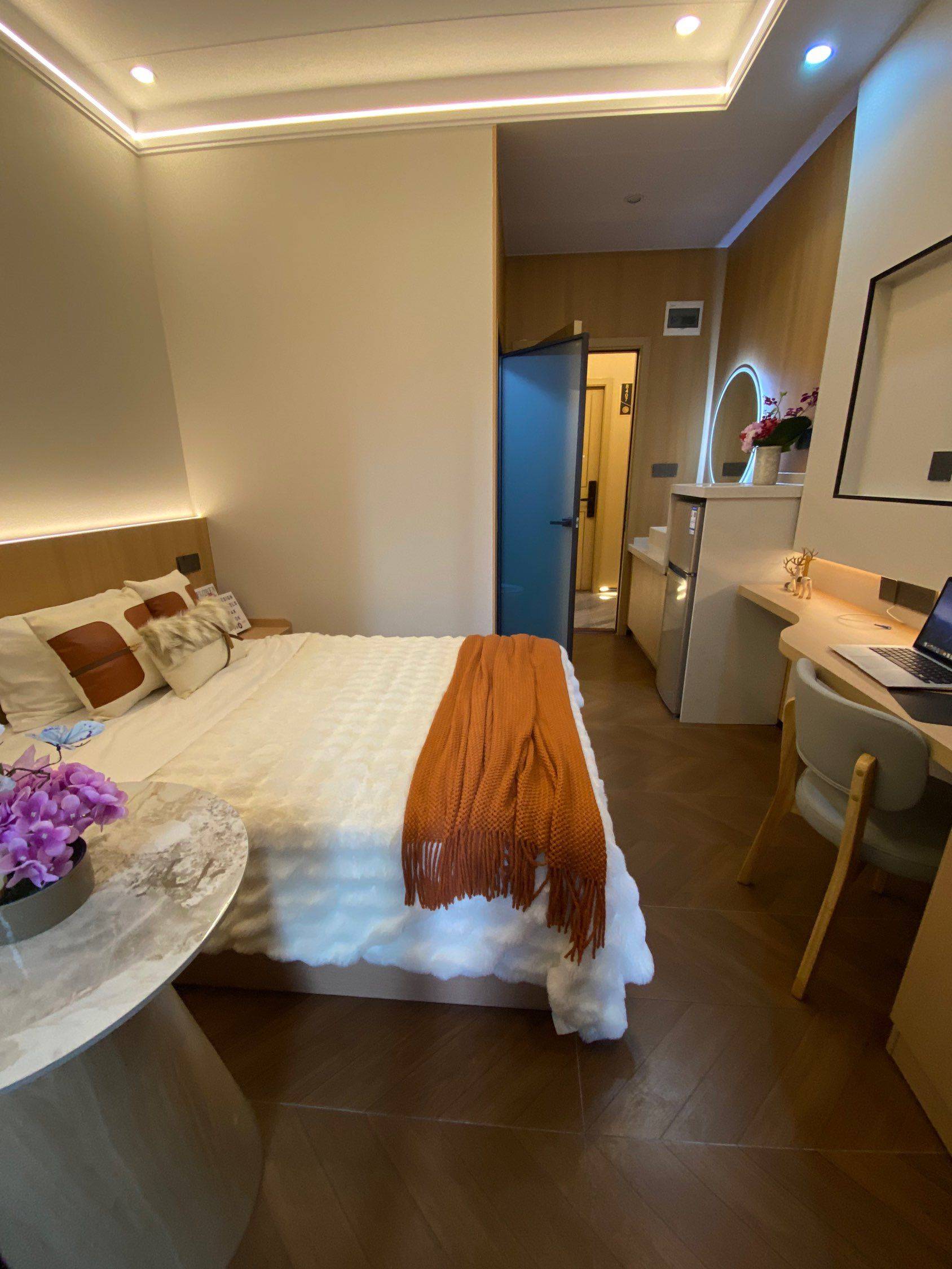 Shenzhen-Futian-Cozy Home,Clean&Comfy,No Gender Limit,Hustle & Bustle,“Friends”,Chilled