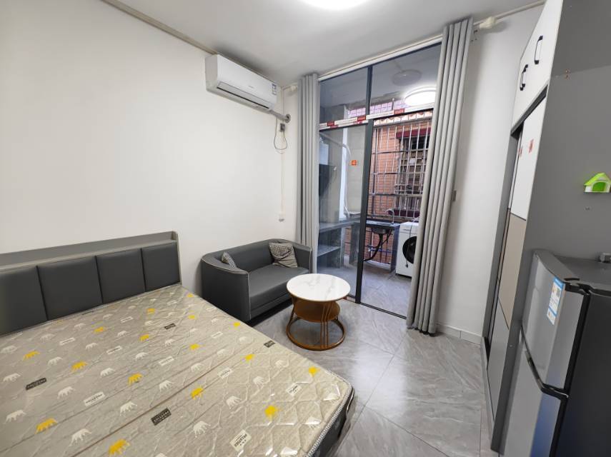 Guangzhou-Tianhe-Cozy Home,Clean&Comfy,No Gender Limit,Hustle & Bustle,“Friends”,Chilled,LGBTQ Friendly,Pet Friendly