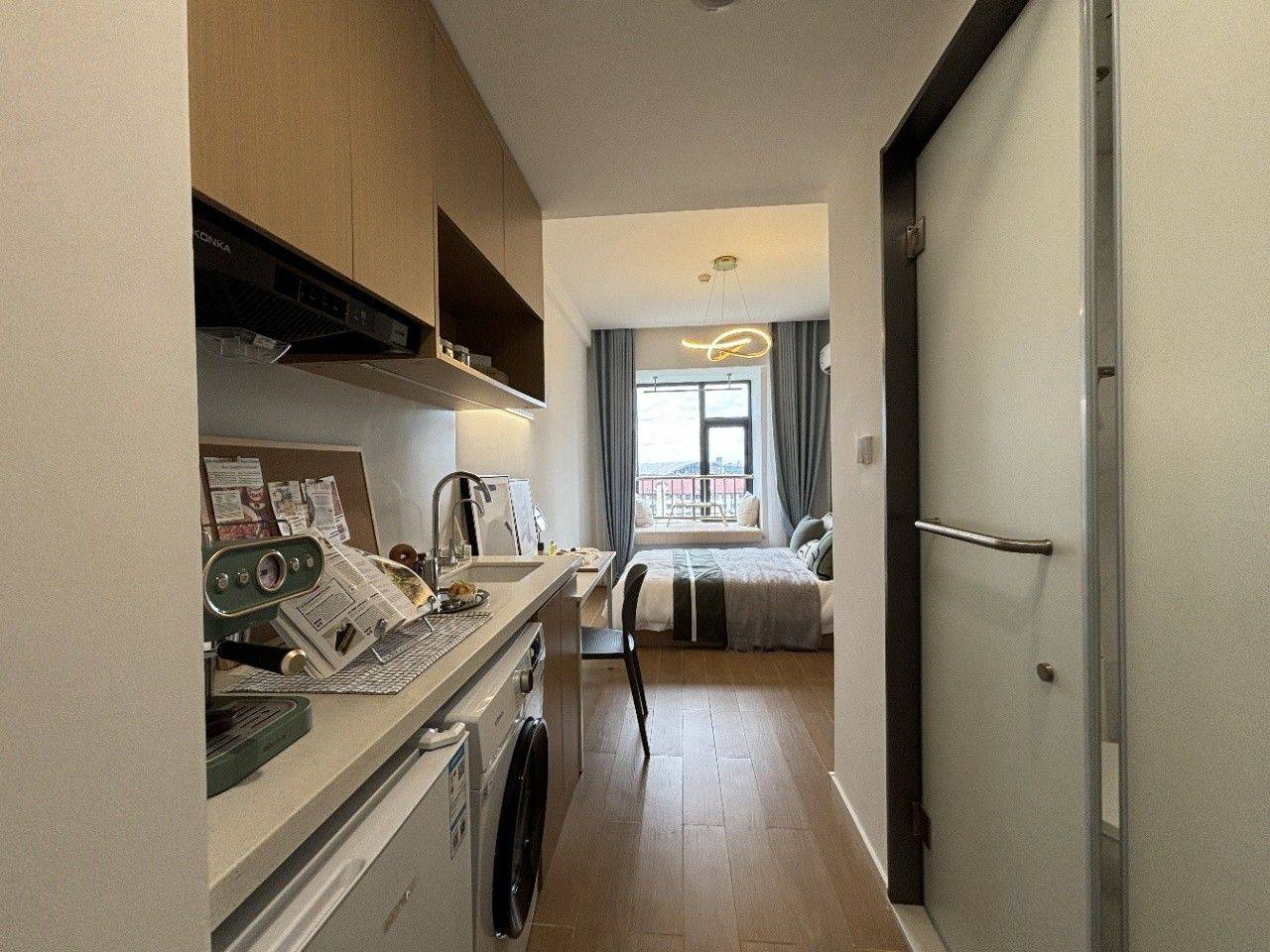 Nanjing-Xuanwu-Cozy Home,Clean&Comfy,No Gender Limit,Hustle & Bustle