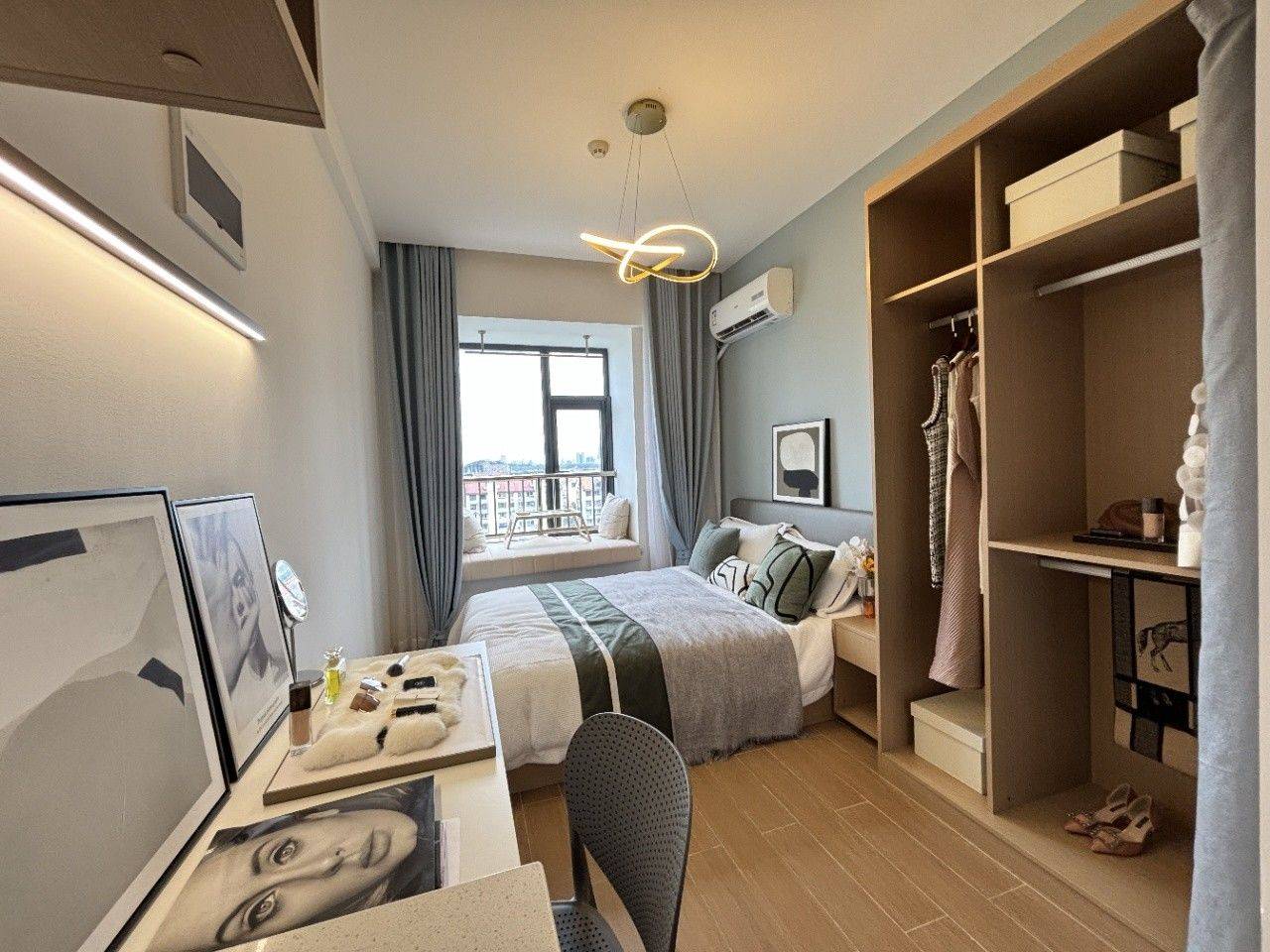 Nanjing-Xuanwu-Cozy Home,Clean&Comfy,No Gender Limit,Hustle & Bustle