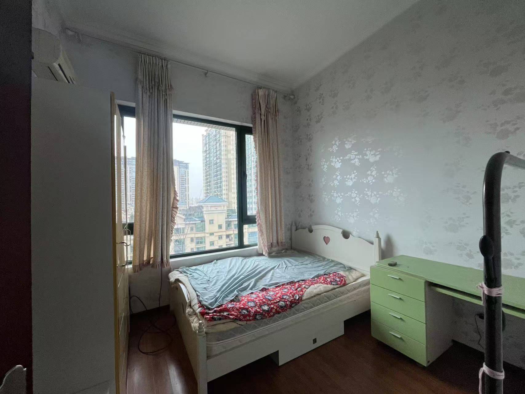 Chengdu-Longquanyi-Cozy Home,Clean&Comfy,No Gender Limit,Hustle & Bustle,Pet Friendly