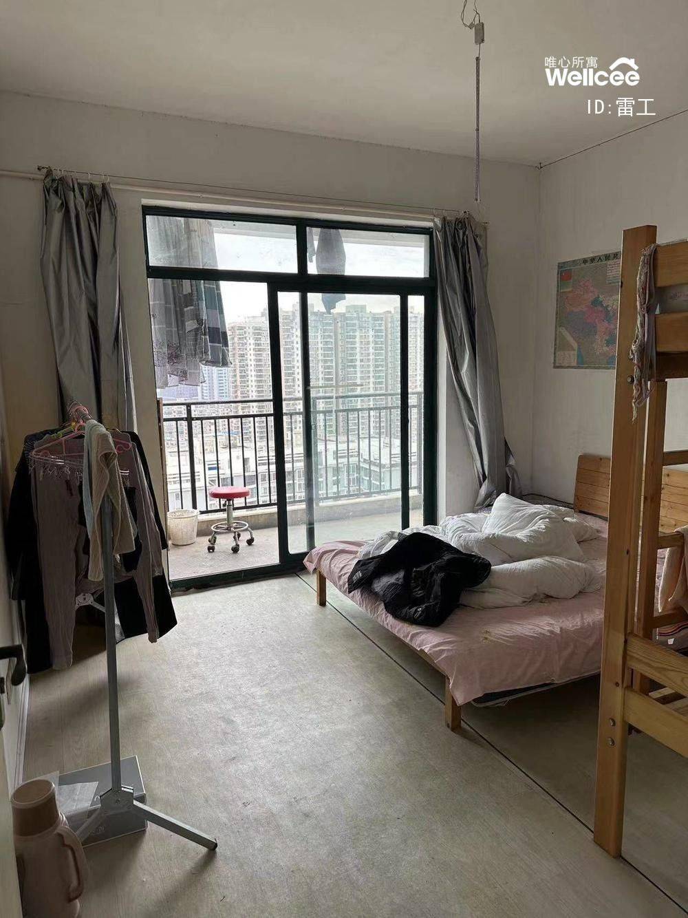 Wuhan-Hongshan-Cozy Home,Clean&Comfy,No Gender Limit,Hustle & Bustle,Chilled,Pet Friendly