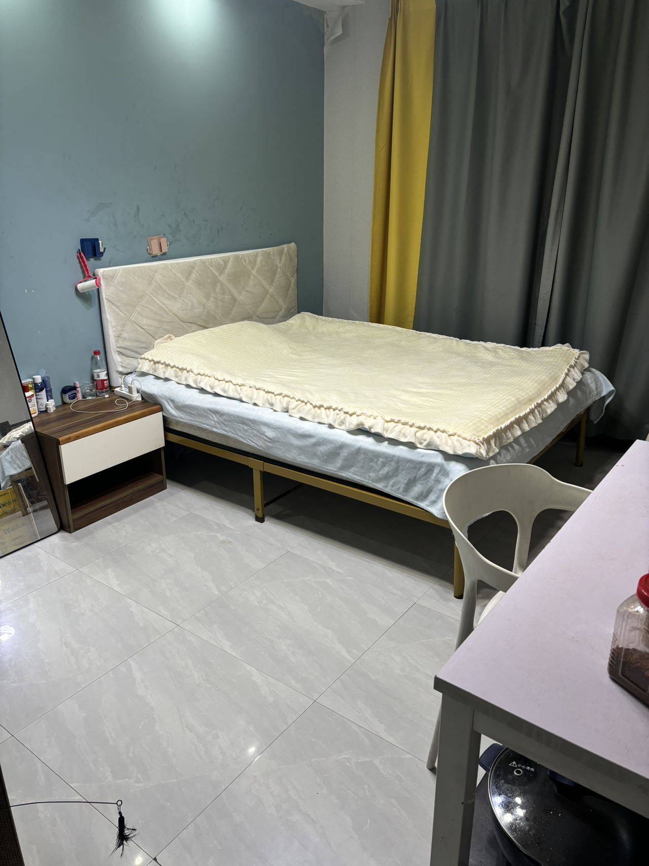 Shanghai-Pudong-Cozy Home,No Gender Limit,Hustle & Bustle,“Friends”,Chilled