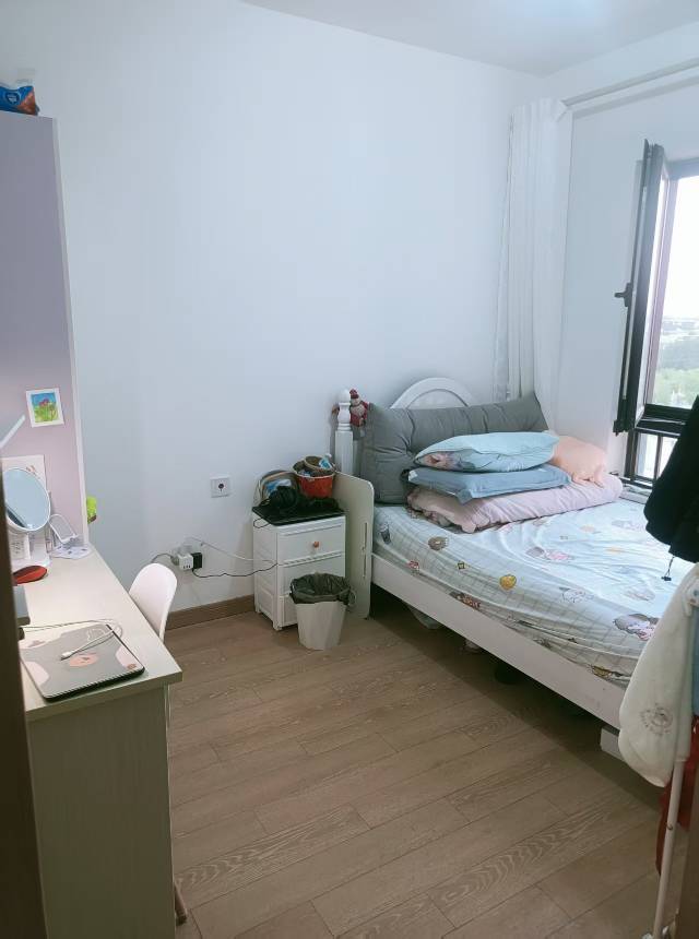 Beijing-Chaoyang-仅限女生,租金可议,Cozy Home,Clean&Comfy,Hustle & Bustle