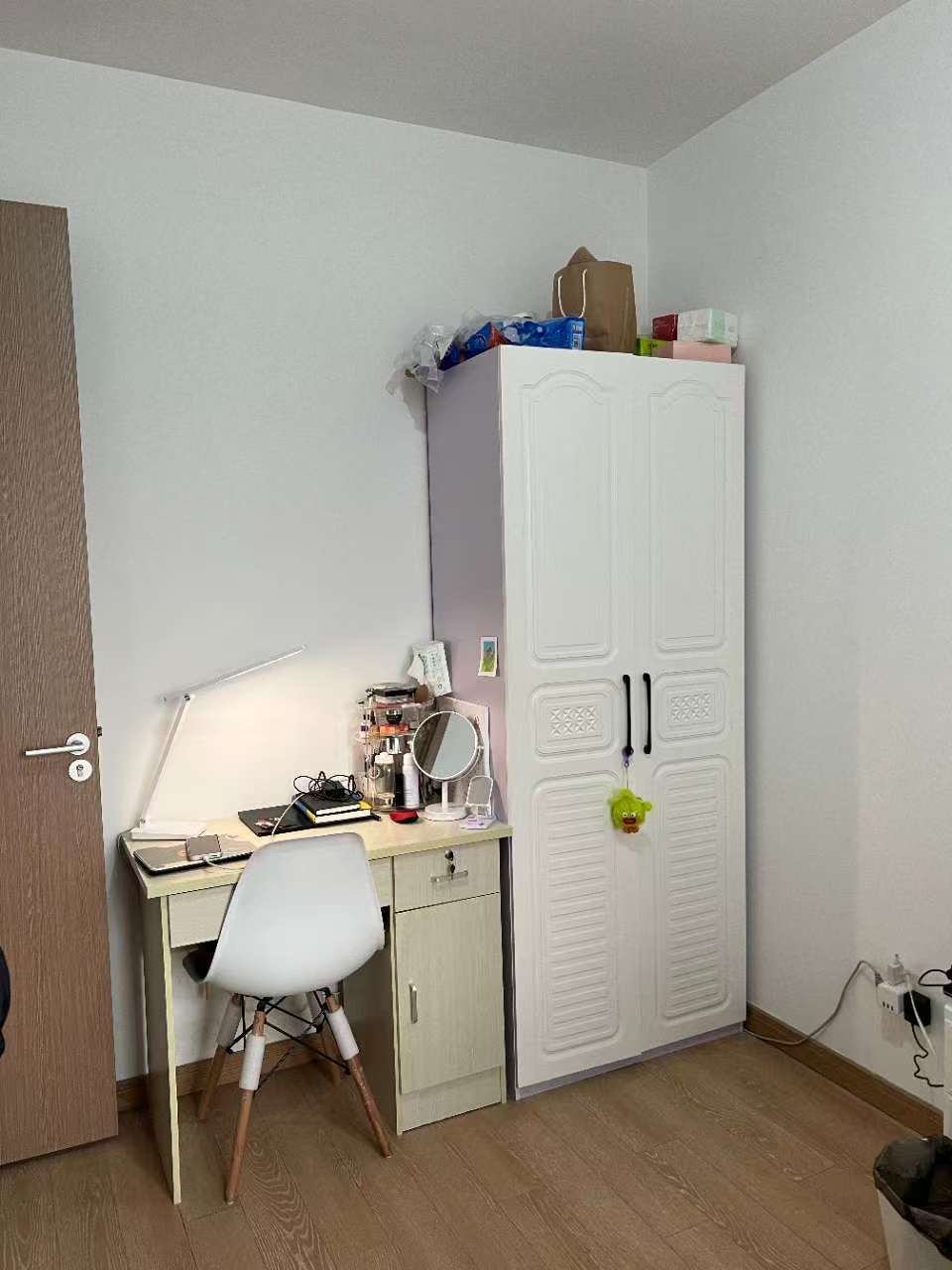 Beijing-Chaoyang-仅限女生,租金可议,Cozy Home,Clean&Comfy,Hustle & Bustle