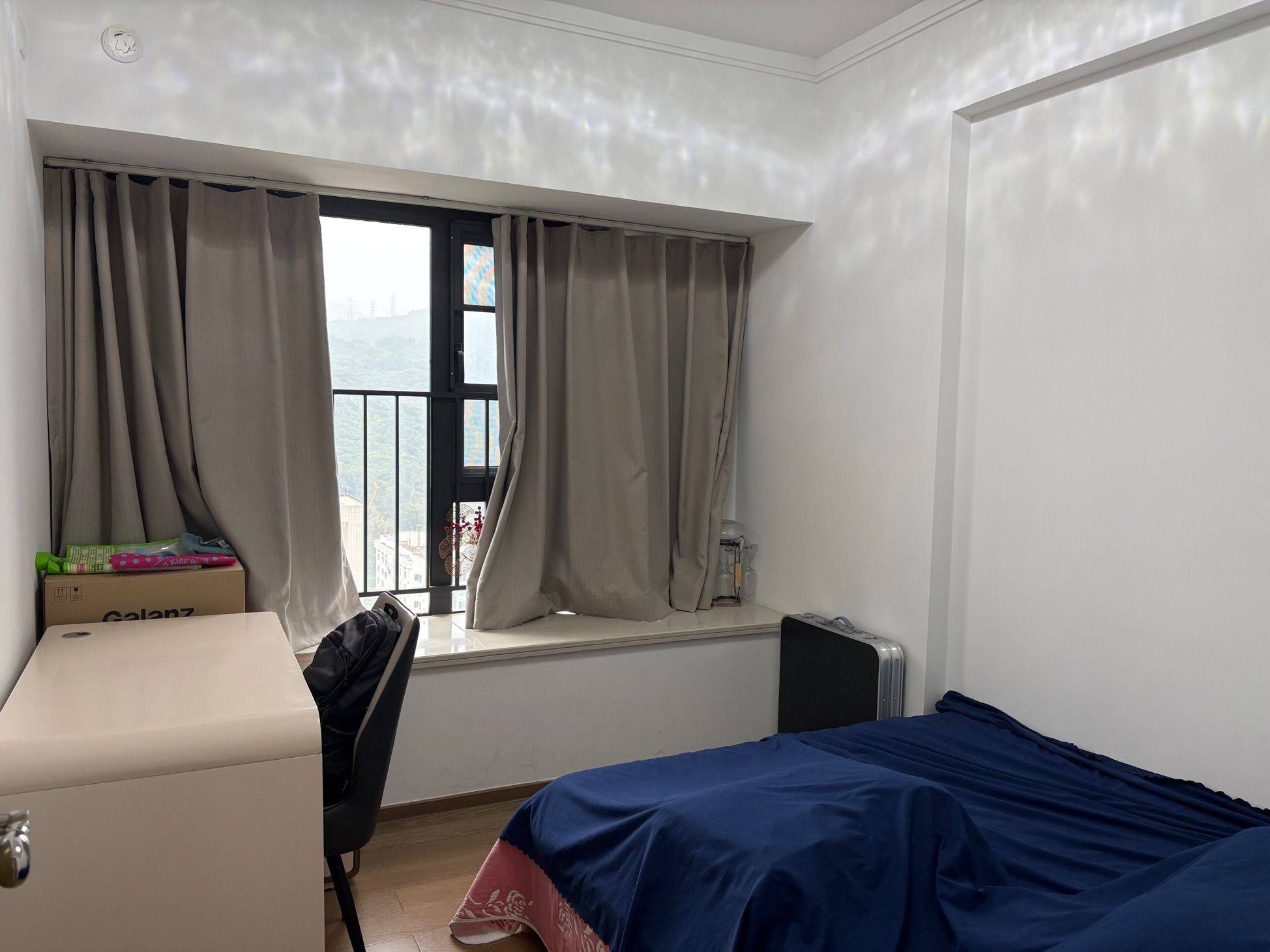 Guangzhou-Nansha-Cozy Home,Clean&Comfy,No Gender Limit,Hustle & Bustle,“Friends”,Chilled