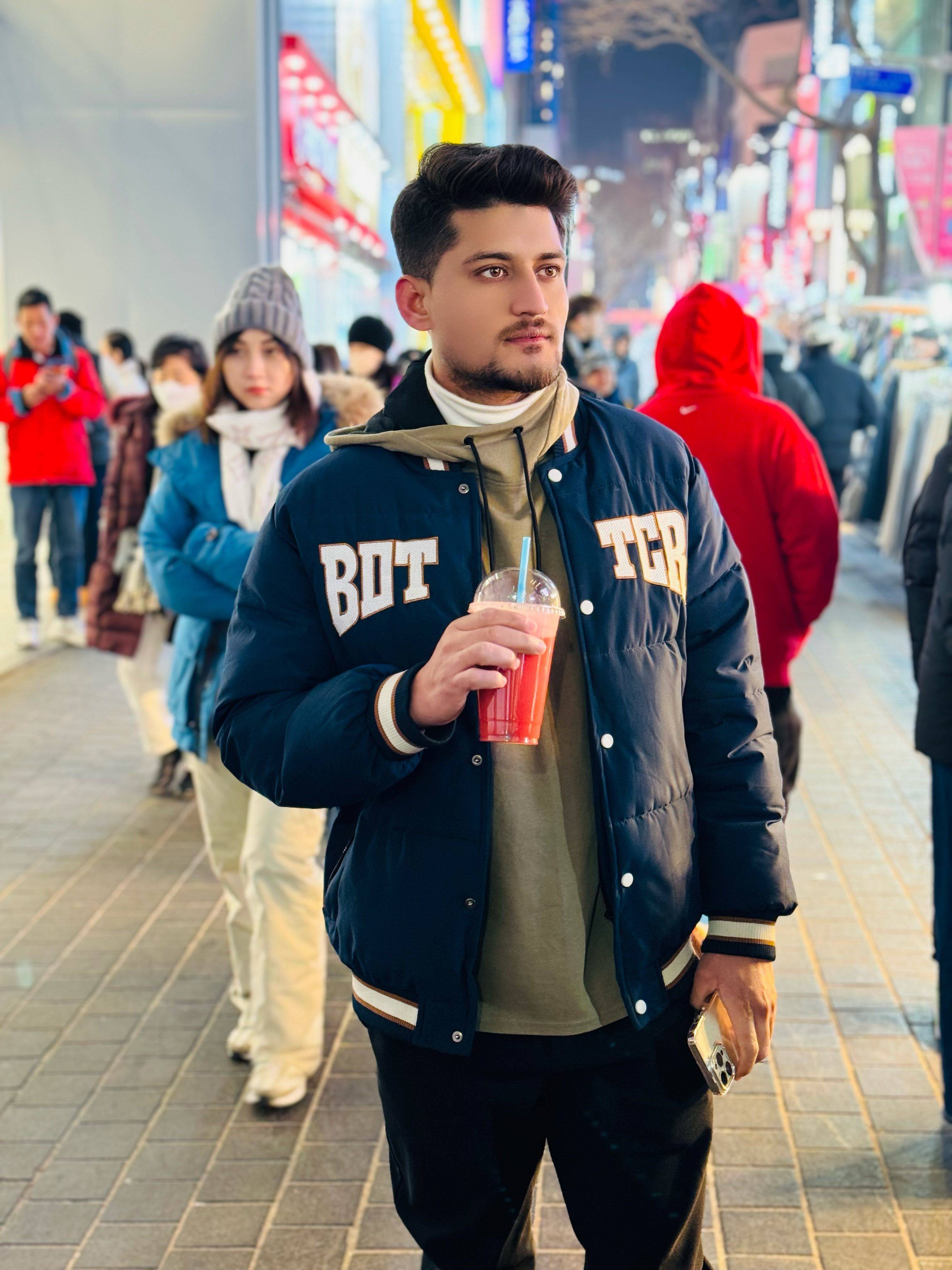 Ali